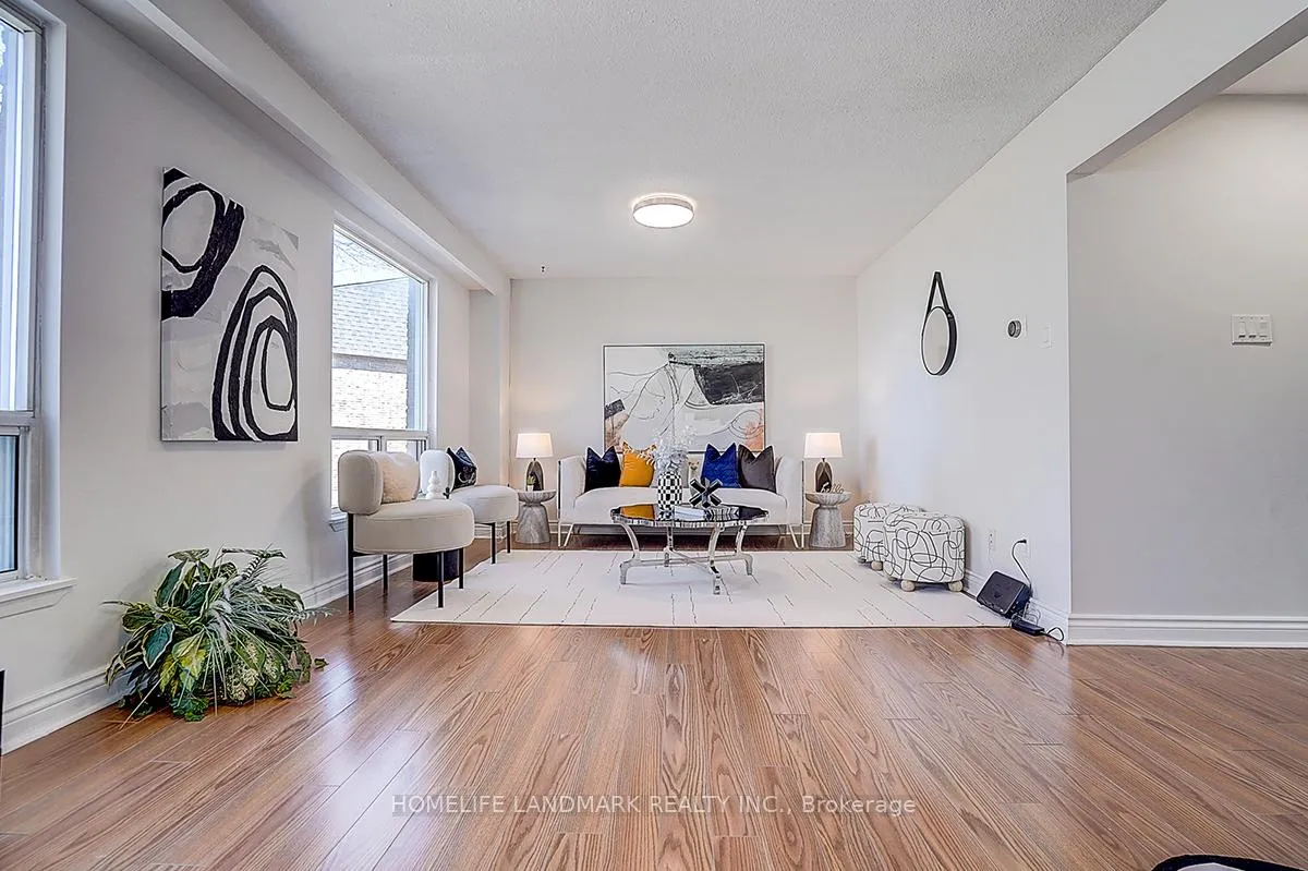 Photo 19 of 40 Henderson Drive, Aurora, Aurora Highlands — HOMEH
