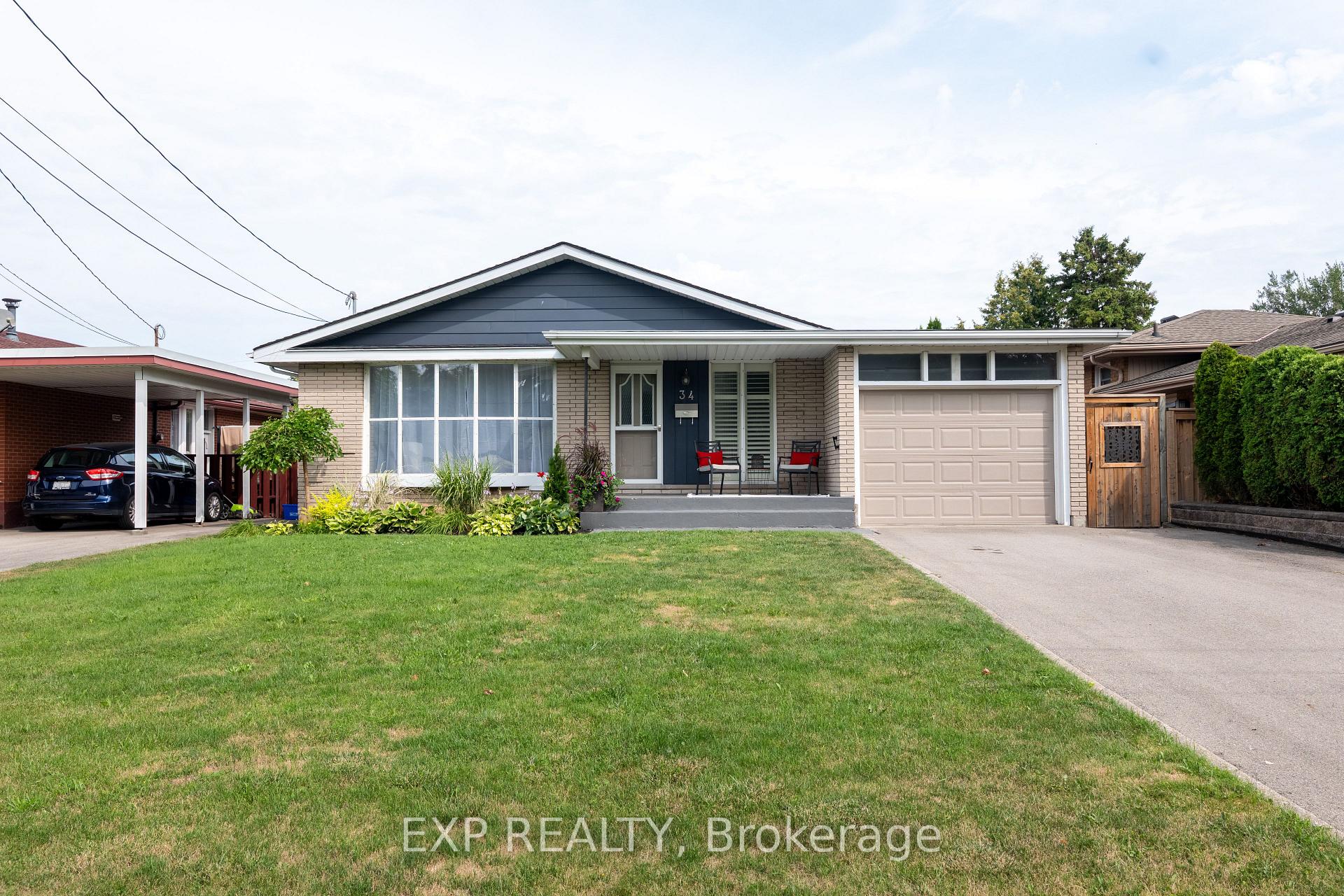 Photo 3 of 34 Alpine Avenue, Hamilton, Stoney Creek — HOMEH