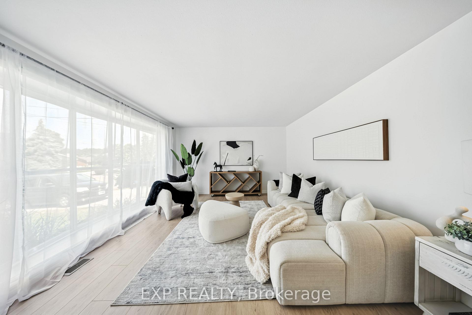 Photo 7 of 34 Alpine Avenue, Hamilton, Stoney Creek — HOMEH