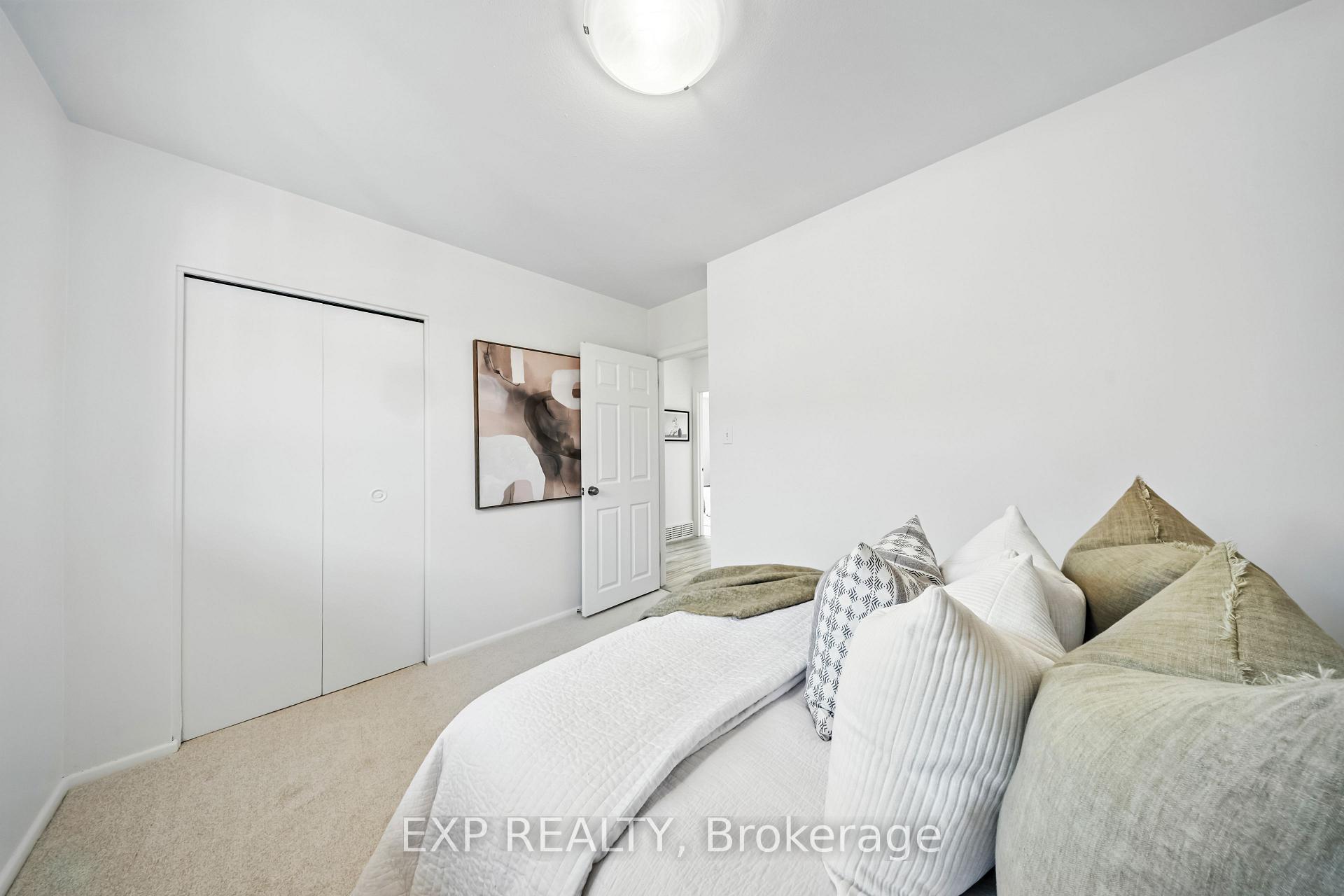 Photo 18 of 34 Alpine Avenue, Hamilton, Stoney Creek — HOMEH