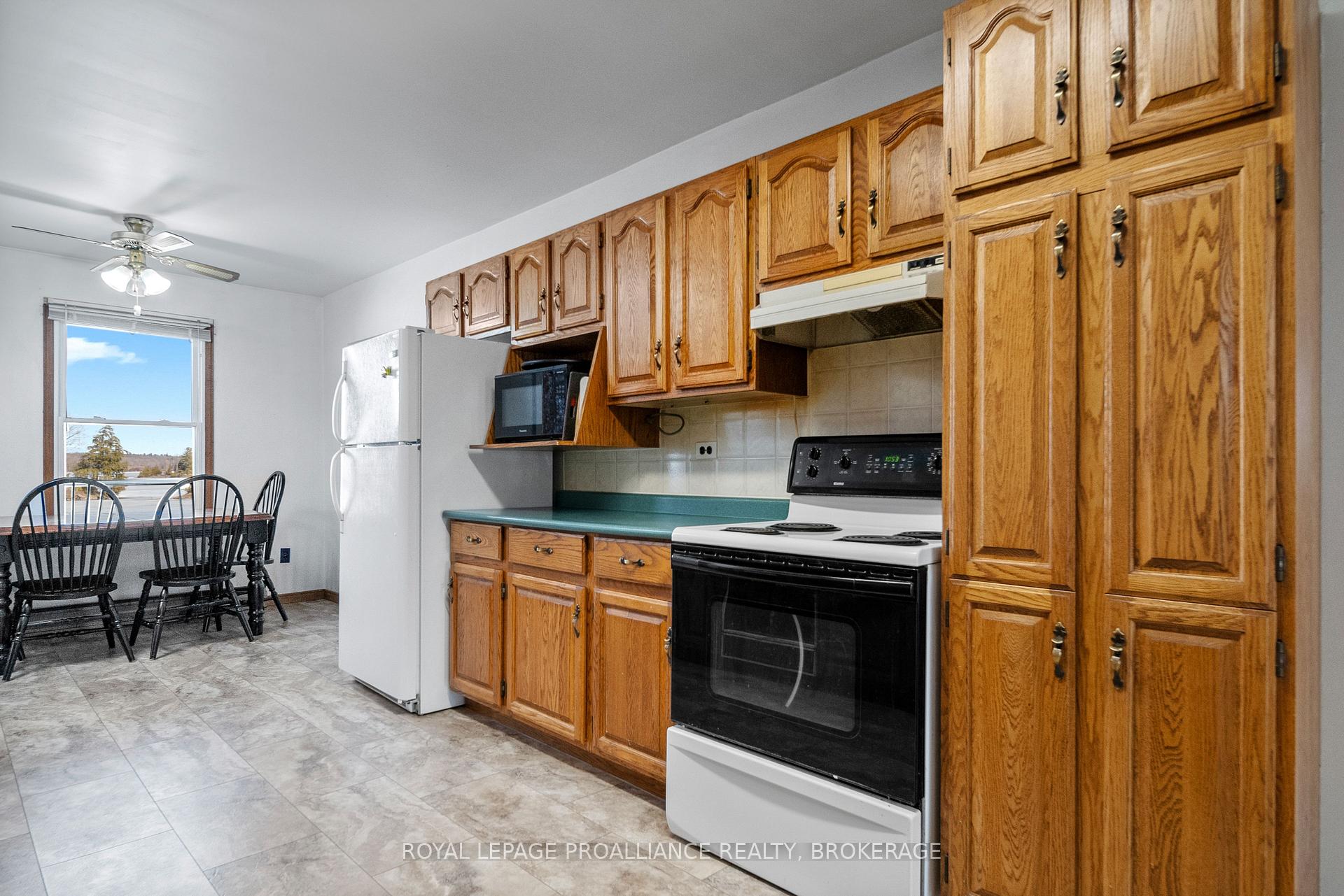 Photo 13 of 4581 Wild Life Lane, Frontenac, Frontenac South — HOMEH