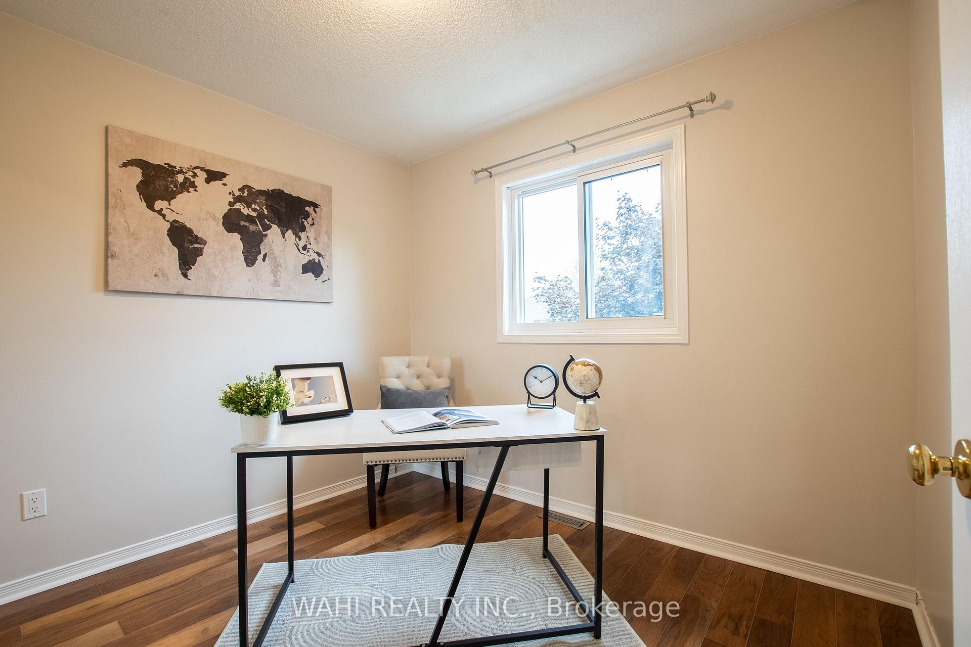 Photo 10 of 45 Harnesworth Crescent, Hamilton, Waterdown — HOMEH