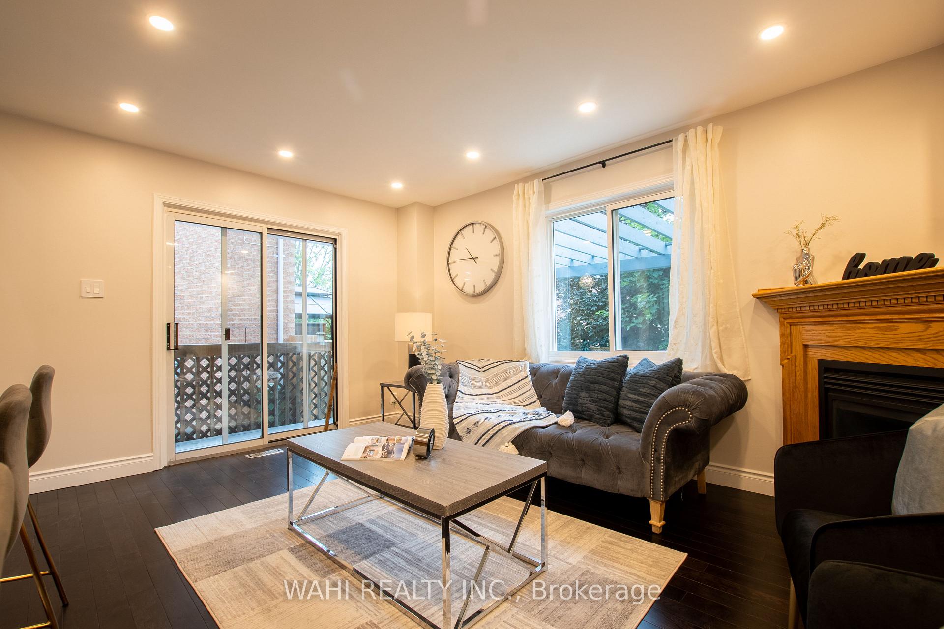 Photo 24 of 45 Harnesworth Crescent, Hamilton, Waterdown — HOMEH