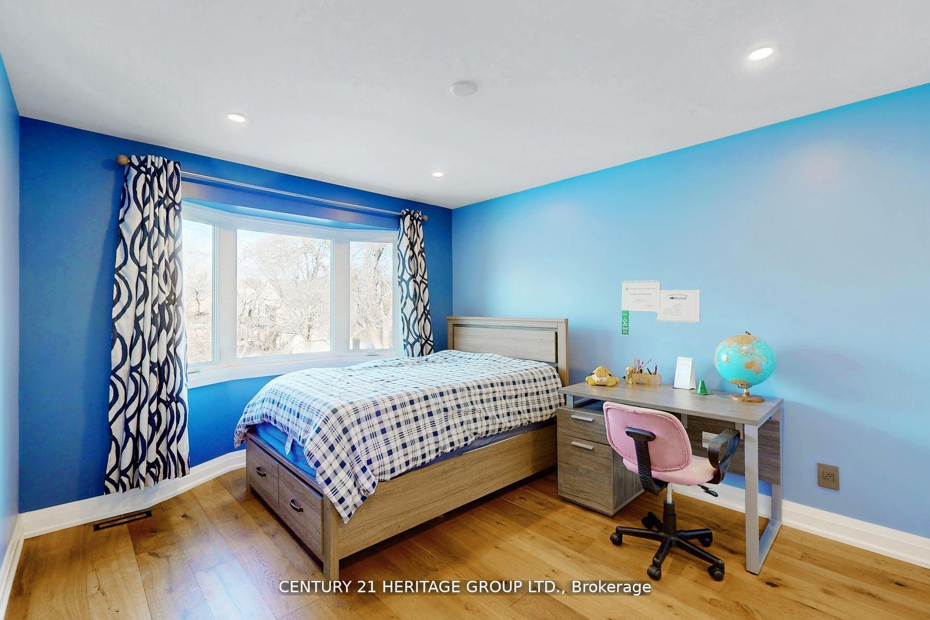 Photo 19 of 23 Gilbank Drive, Aurora, Aurora Heights — HOMEH