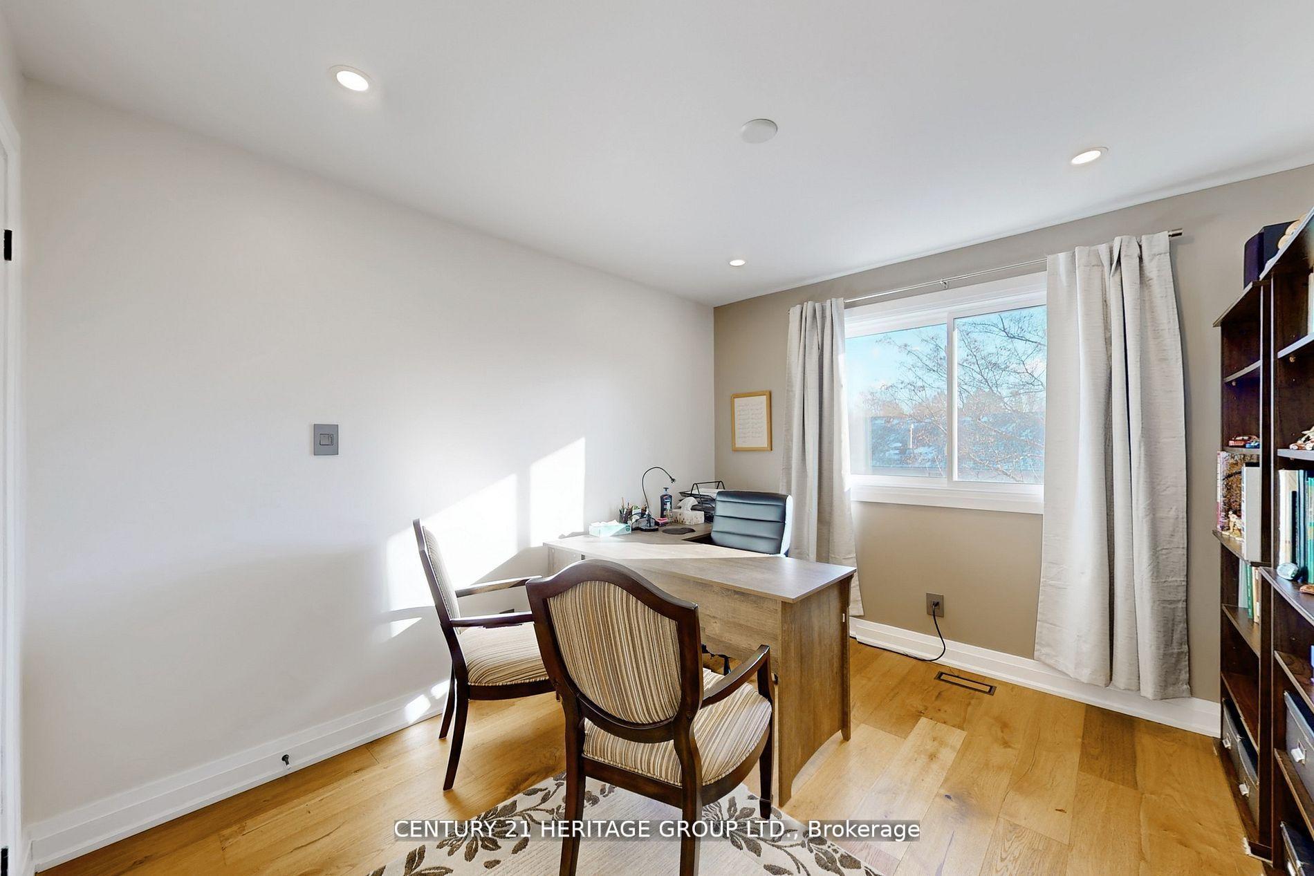 Photo 26 of 23 Gilbank Drive, Aurora, Aurora Heights — HOMEH