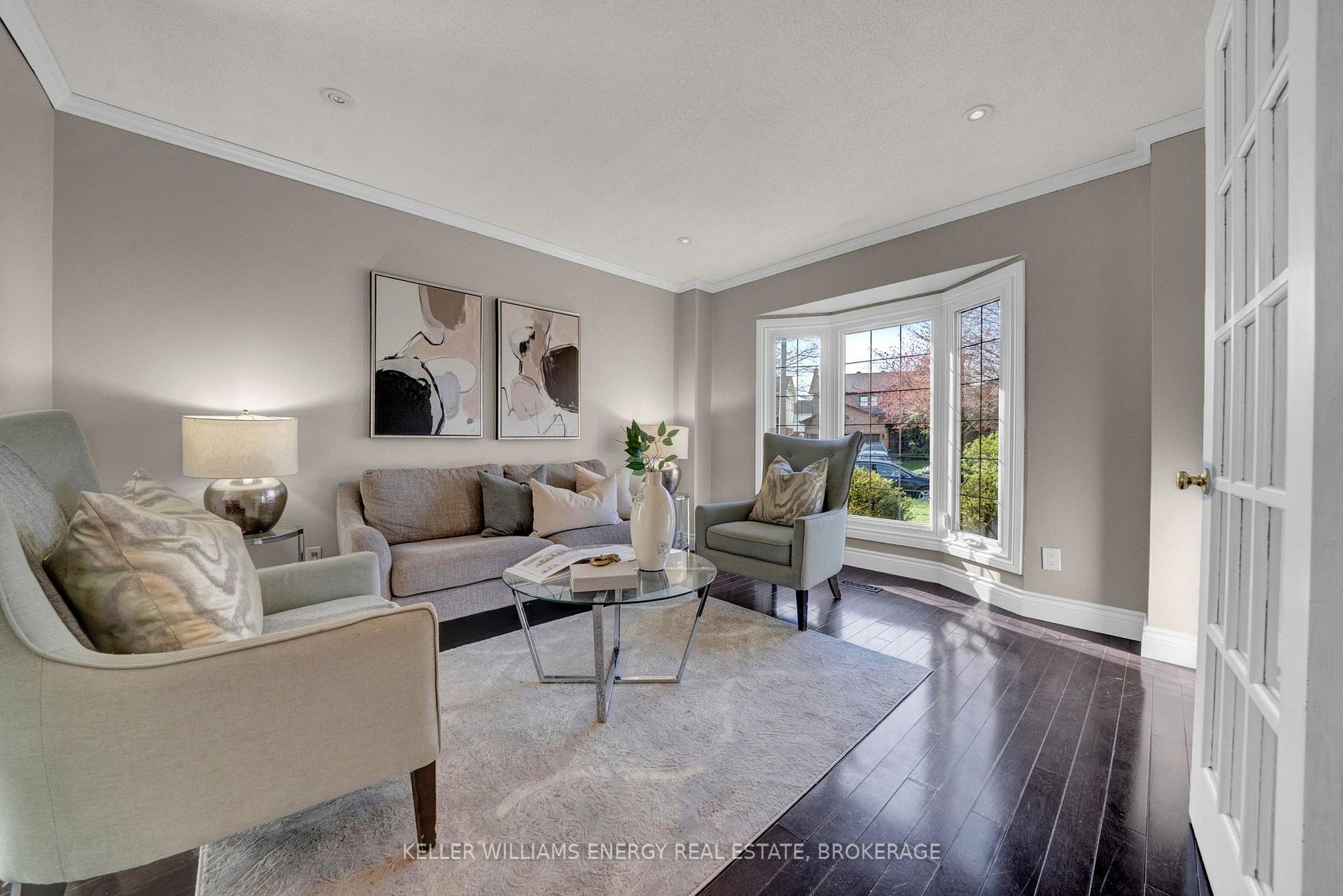 Photo 7 of 21 Aldcroft Crescent, Clarington, Bowmanville — HOMEH