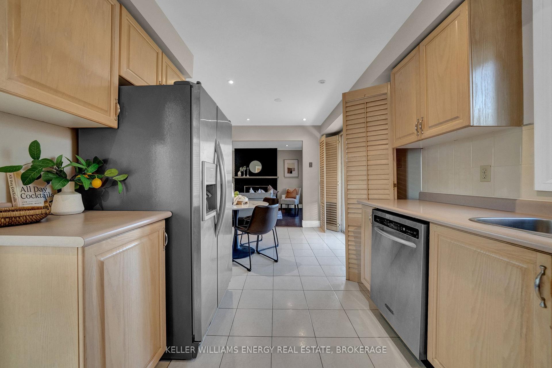 Photo 16 of 21 Aldcroft Crescent, Clarington, Bowmanville — HOMEH