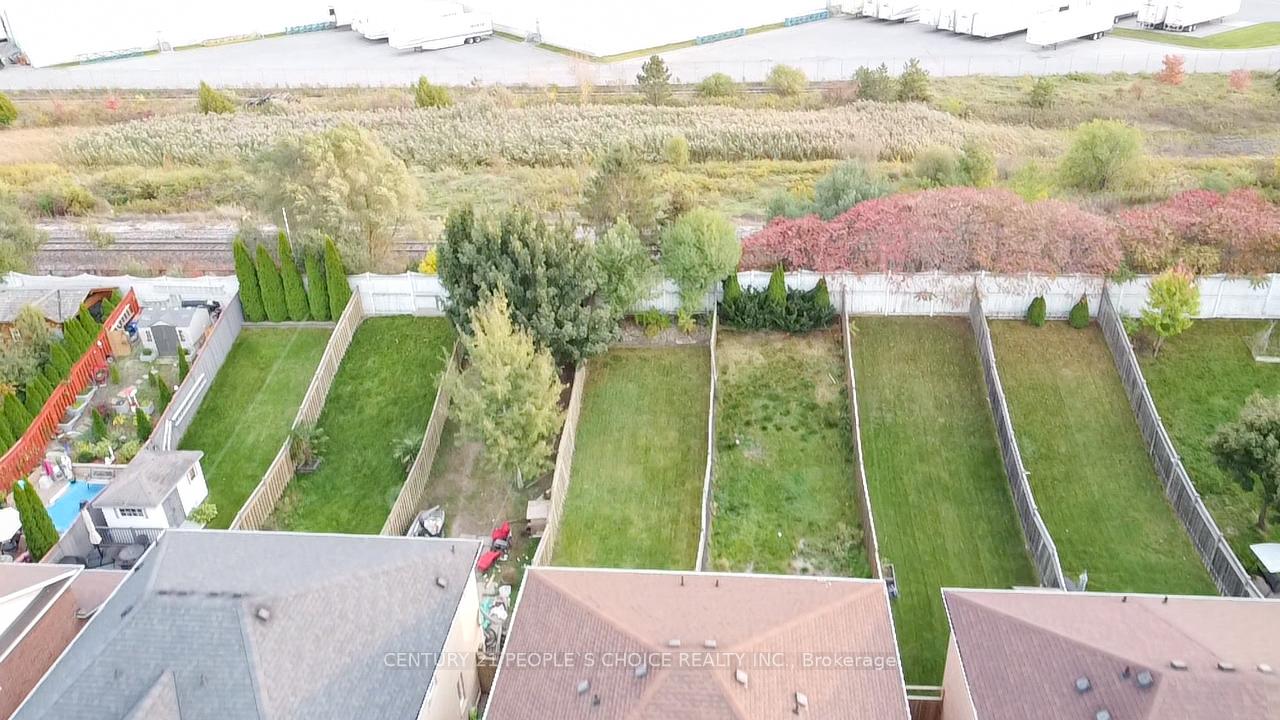 Photo 32 of 54 Grapevine Road, Caledon, Bolton West — HOMEH