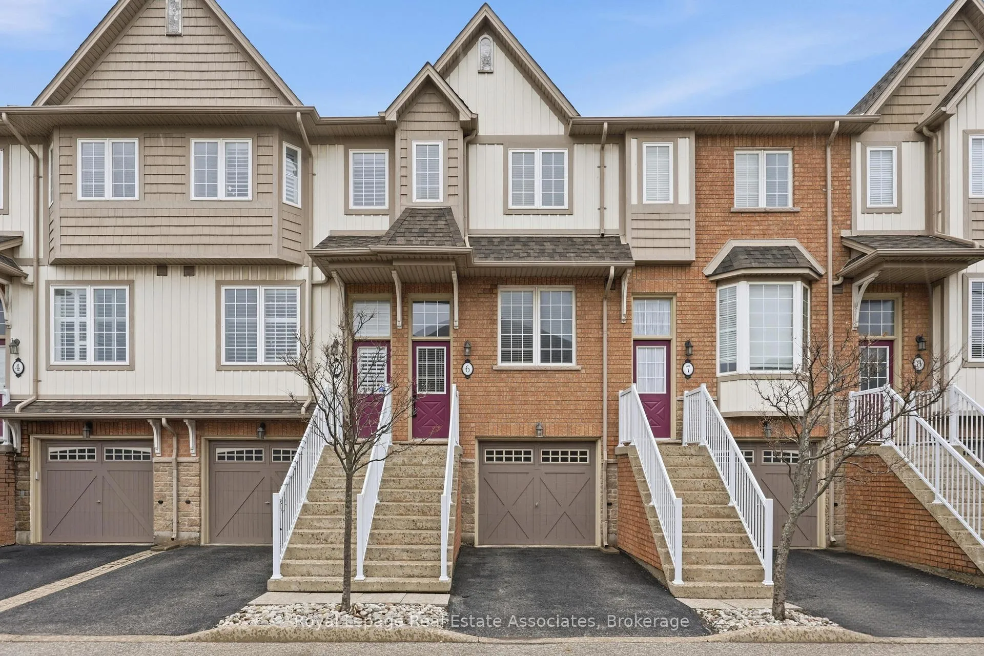Photo 1 of Unit 6, 170 Dewitt Rd, Hamilton, Stoney Creek — HOMEH