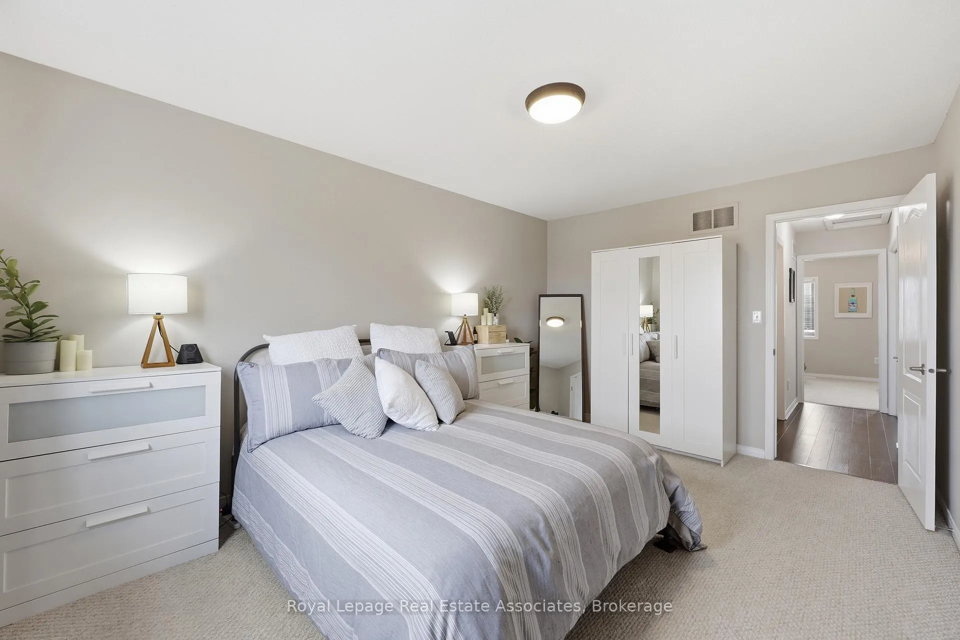Photo 21 of Unit 6, 170 Dewitt Rd, Hamilton, Stoney Creek — HOMEH