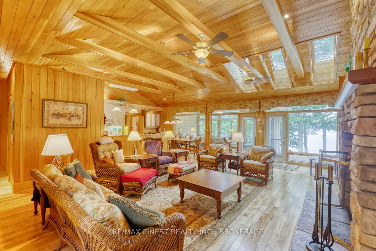 Photo 3 of 106 Oak Haven Lane, Frontenac, Frontenac South — HOMEH