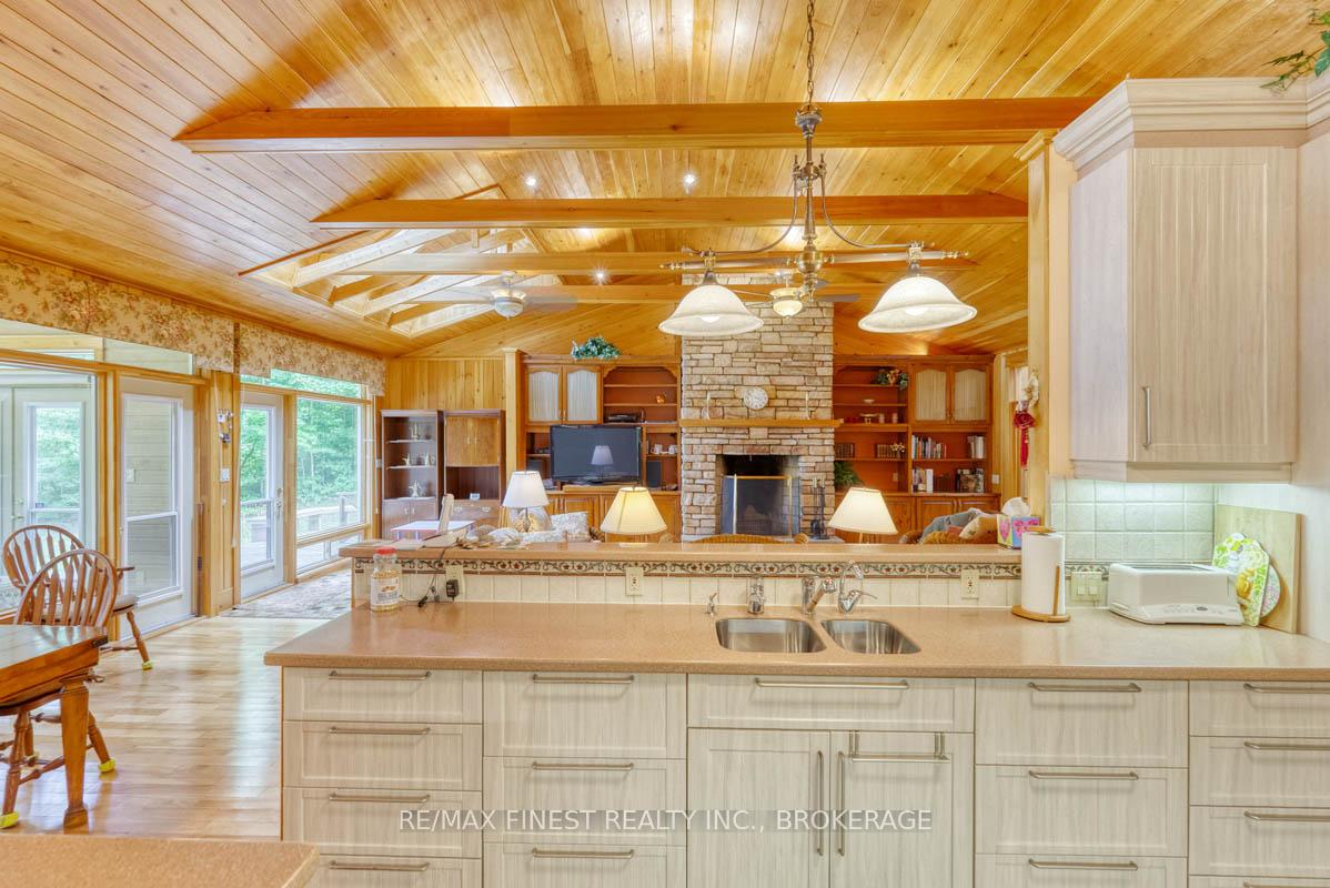 Photo 11 of 106 Oak Haven Lane, Frontenac, Frontenac South — HOMEH