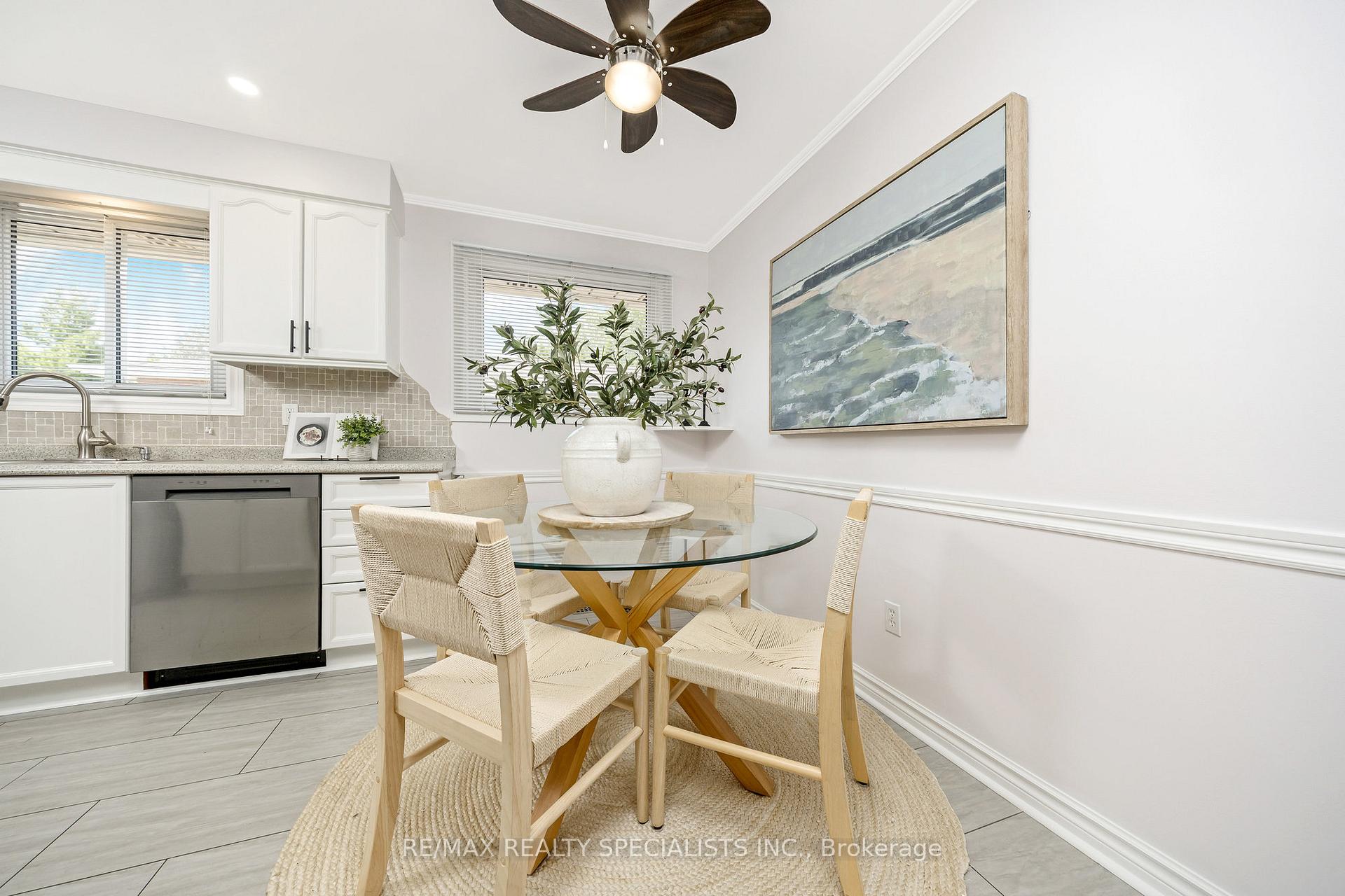 Photo 13 of 212 Memorial Avenue, Hamilton, Stoney Creek — HOMEH