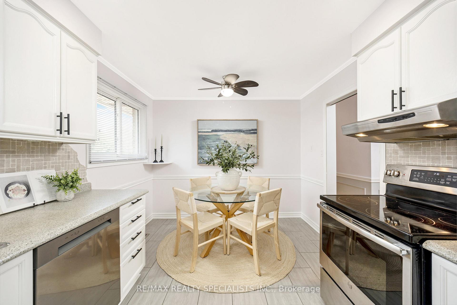 Photo 16 of 212 Memorial Avenue, Hamilton, Stoney Creek — HOMEH