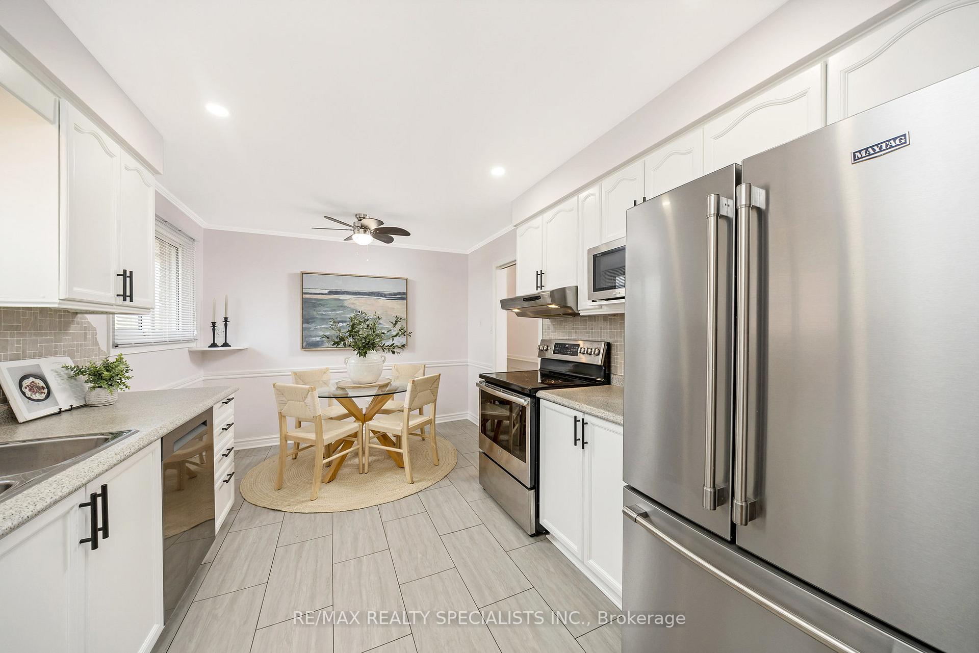 Photo 17 of 212 Memorial Avenue, Hamilton, Stoney Creek — HOMEH