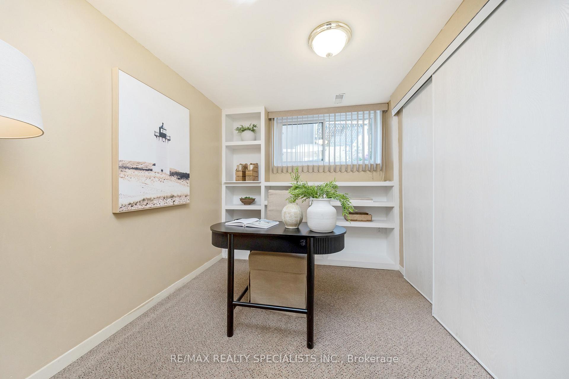 Photo 32 of 212 Memorial Avenue, Hamilton, Stoney Creek — HOMEH