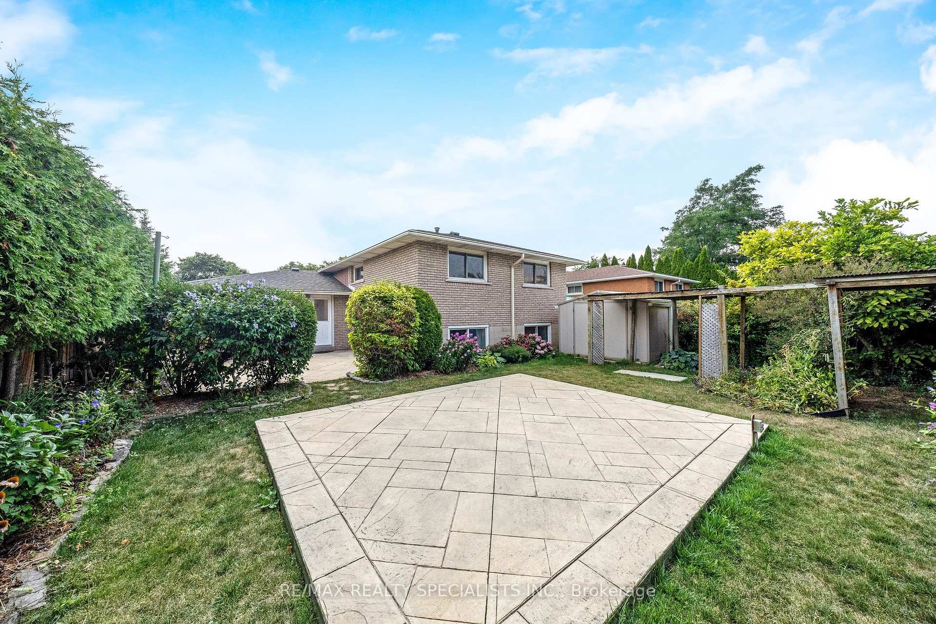 Photo 39 of 212 Memorial Avenue, Hamilton, Stoney Creek — HOMEH