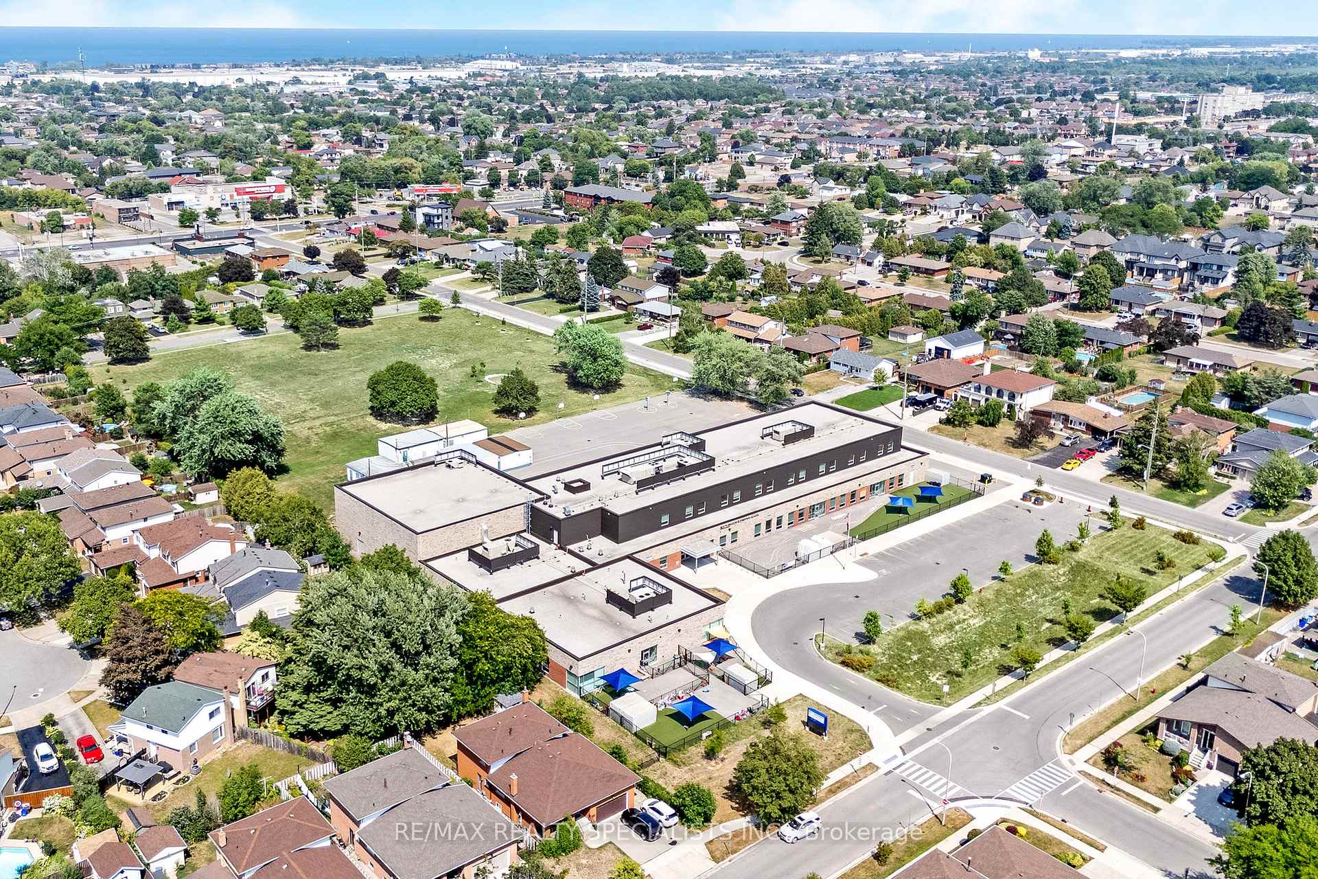 Photo 42 of 212 Memorial Avenue, Hamilton, Stoney Creek — HOMEH