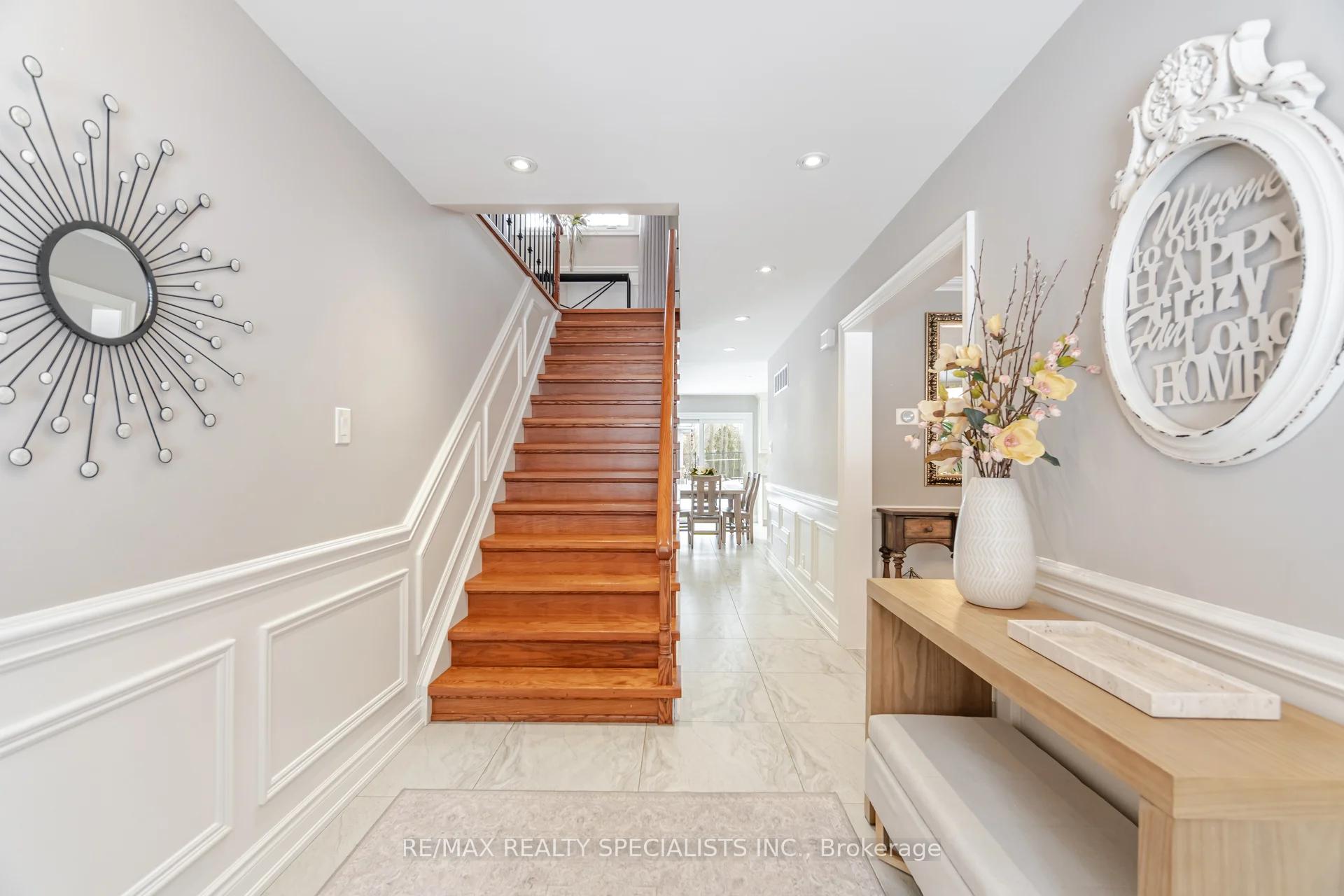 Photo 13 of 66 Palmer Circle, Caledon, Palgrave — HOMEH