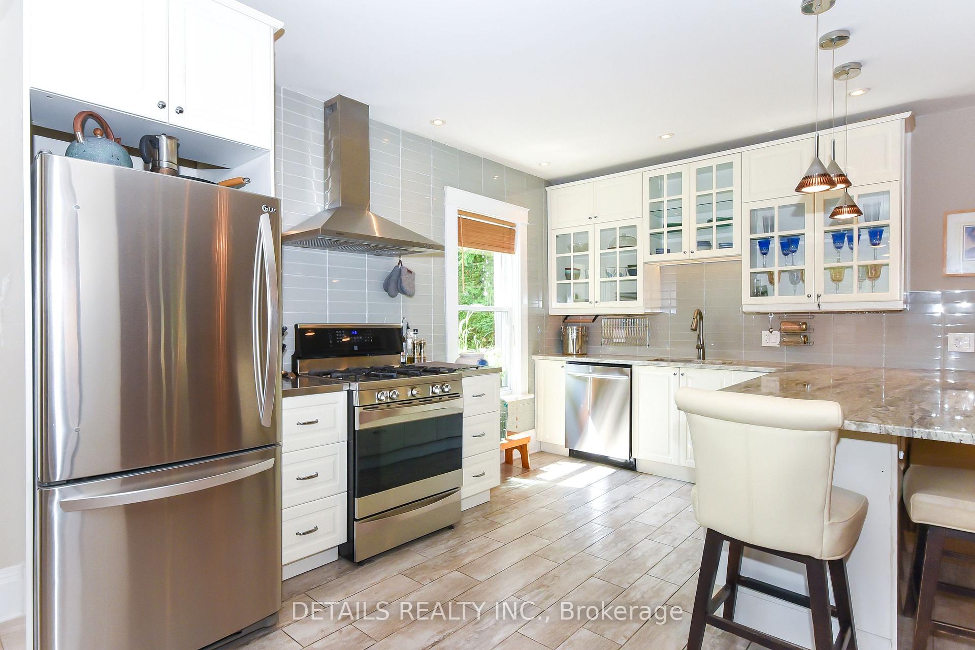 Photo 12 of 1282 Thames Street, Ottawa, Carlington — HOMEH