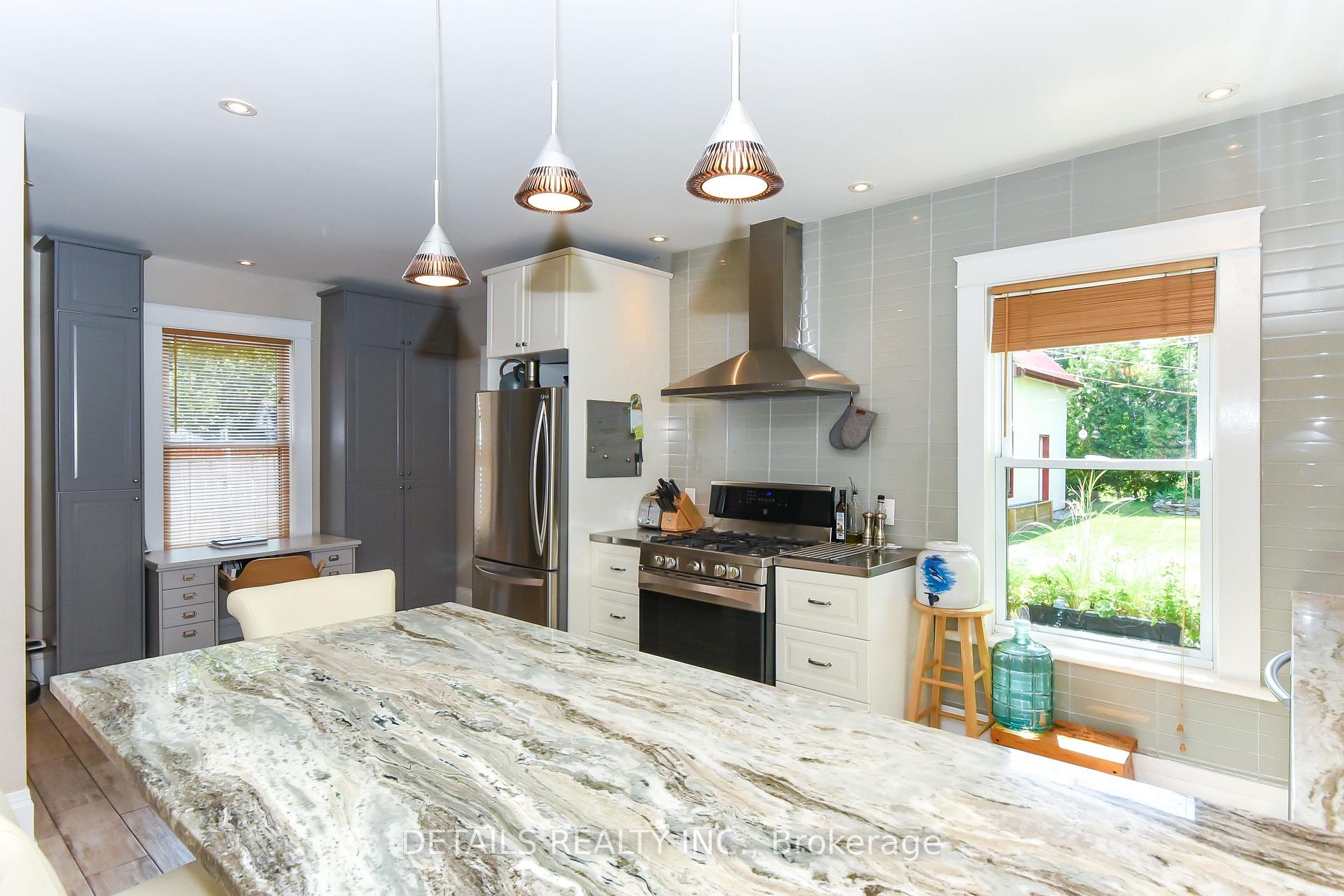 Photo 16 of 1282 Thames Street, Ottawa, Carlington — HOMEH