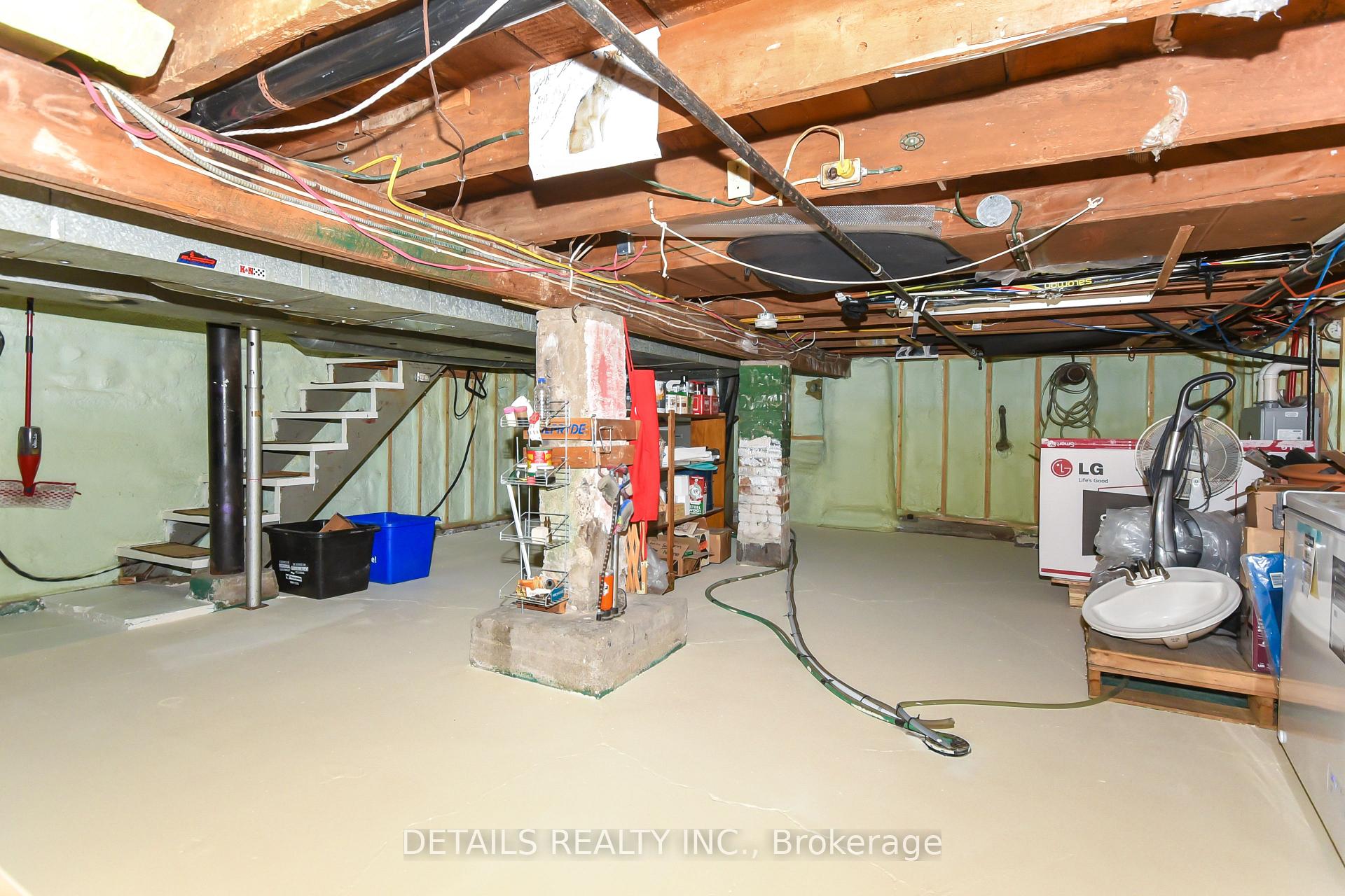 Photo 29 of 1282 Thames Street, Ottawa, Carlington — HOMEH
