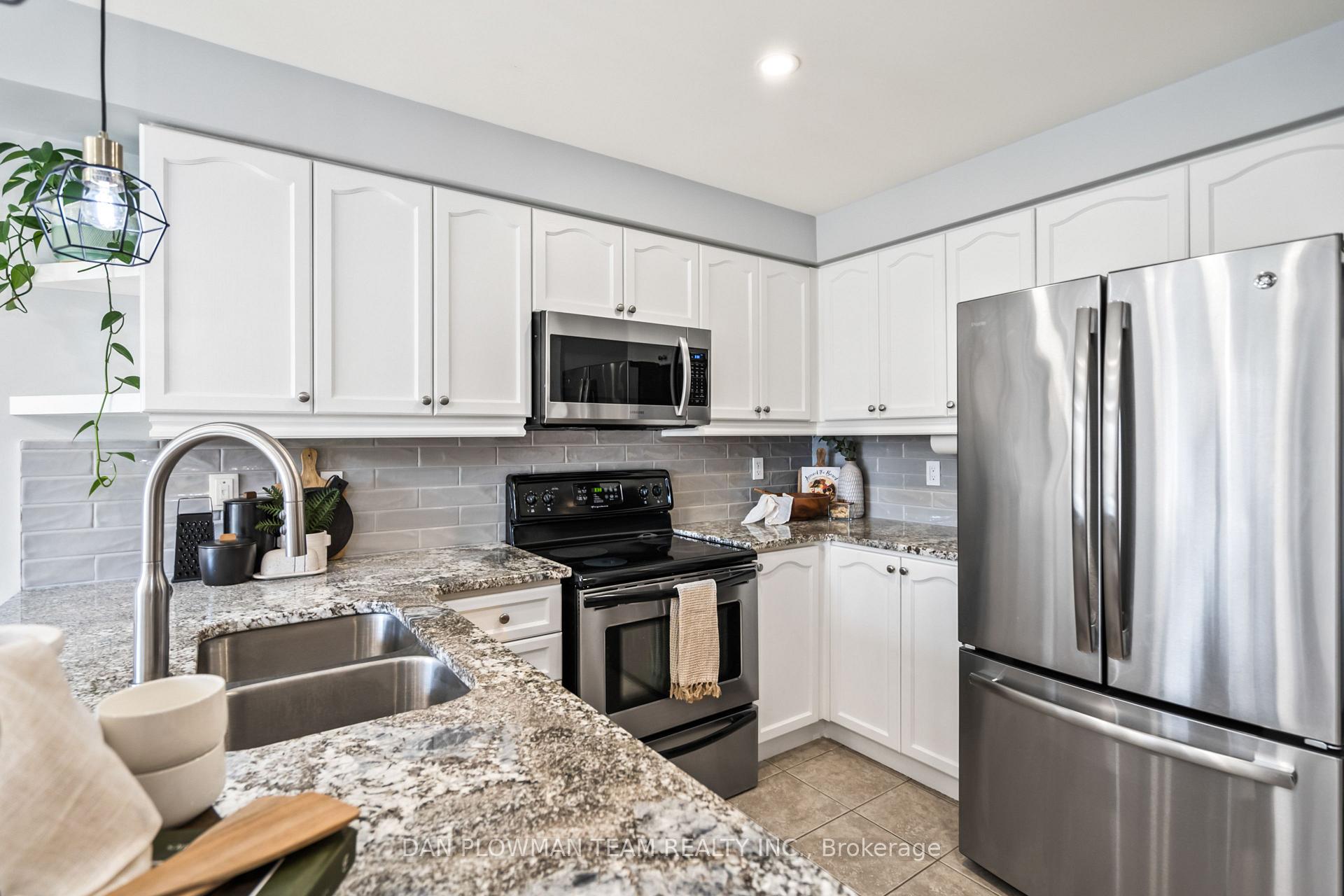 Photo 8 of 116 Swindells Street, Clarington, Bowmanville — HOMEH