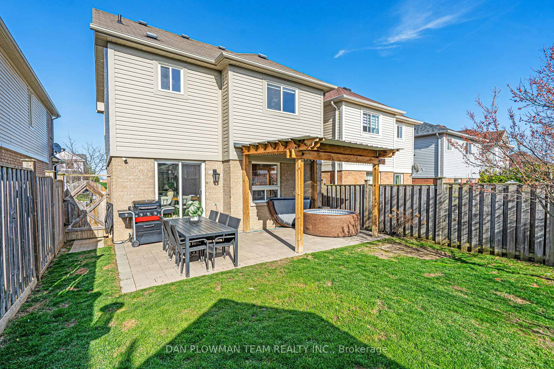 Photo 37 of 116 Swindells Street, Clarington, Bowmanville — HOMEH