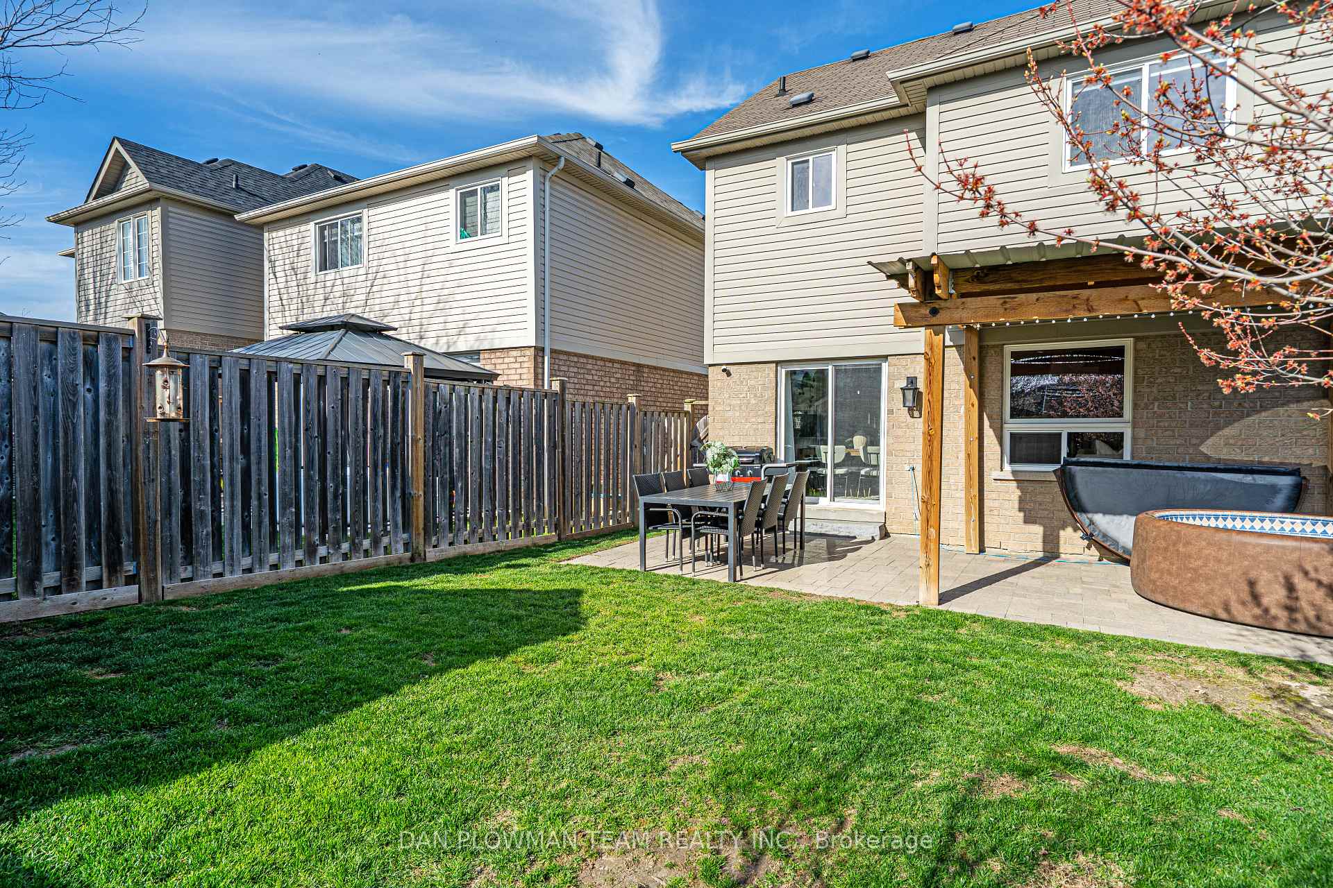 Photo 40 of 116 Swindells Street, Clarington, Bowmanville — HOMEH