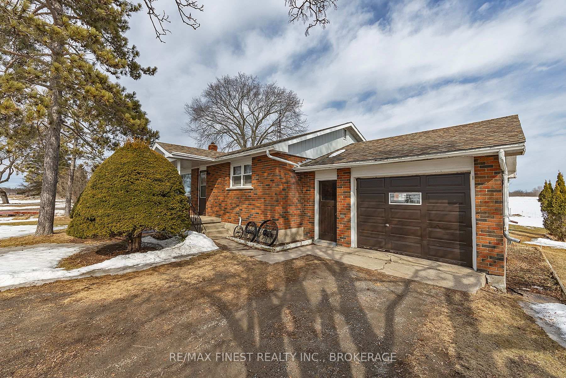 Photo 4 of 9392 County Road 38, Frontenac, Frontenac Centre — HOMEH