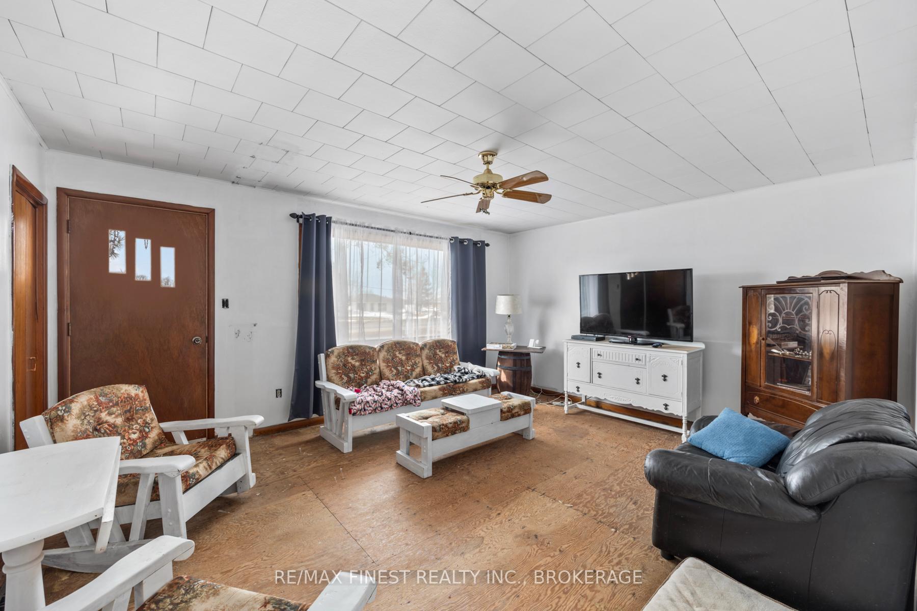 Photo 18 of 9392 County Road 38, Frontenac, Frontenac Centre — HOMEH