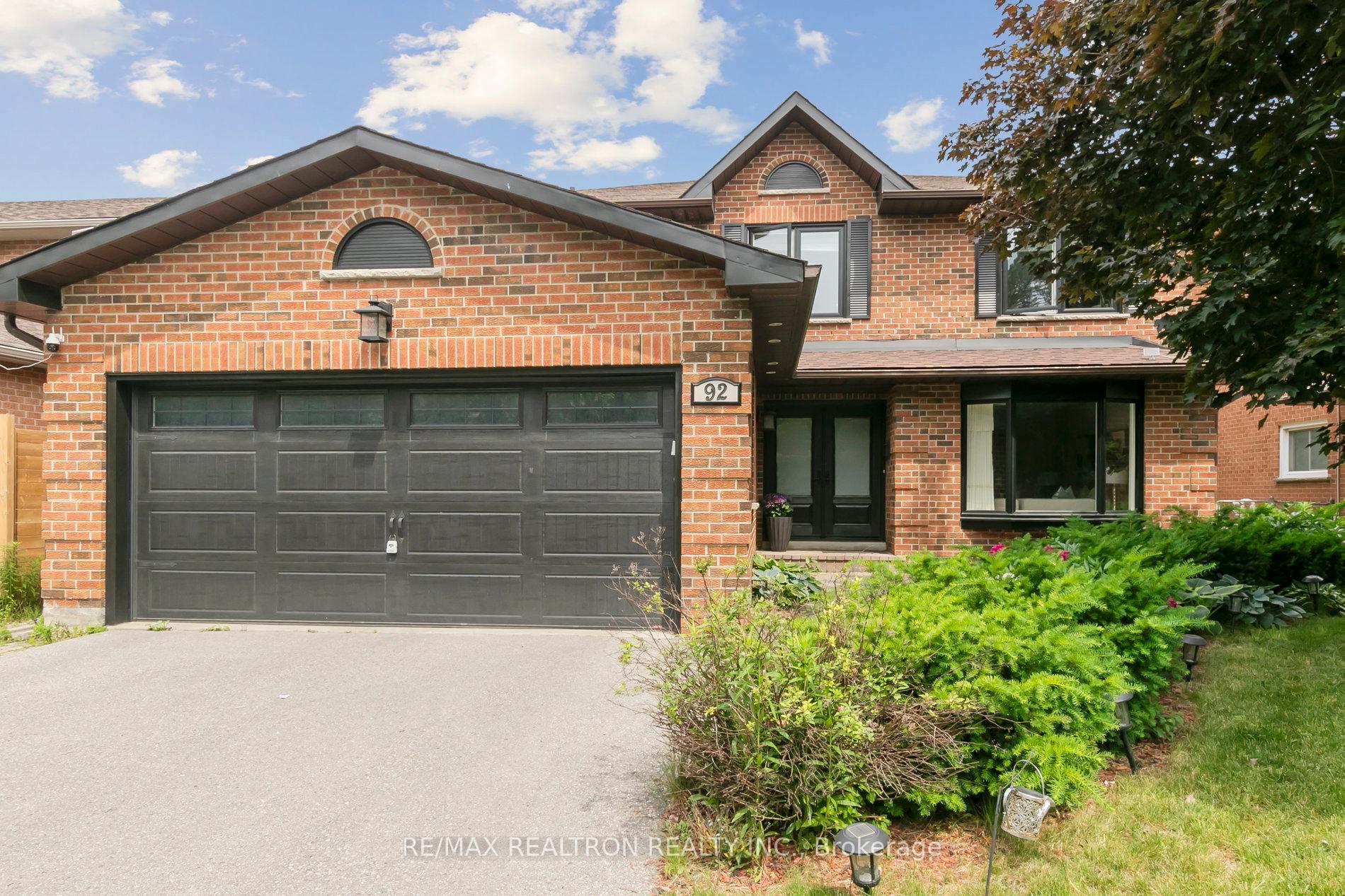 Front of 92 Golf Links Drive