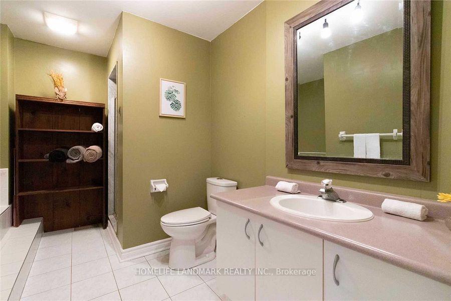 Photo 18 of 43 Carle Crescent, Ajax, Central West — HOMEH