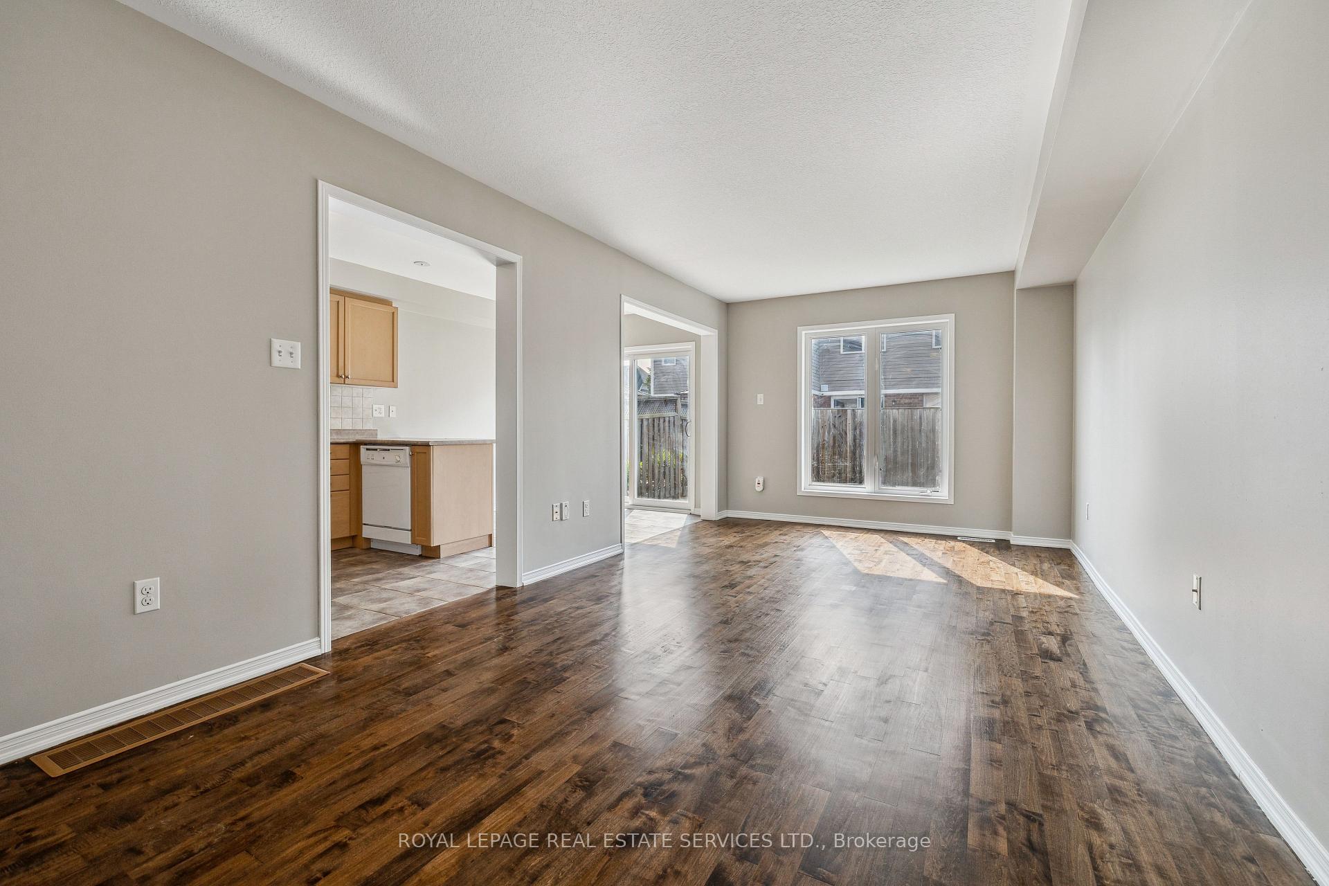 Photo 8 of Unit 23, 8 Bradley Avenue, Hamilton, Binbrook — HOMEH