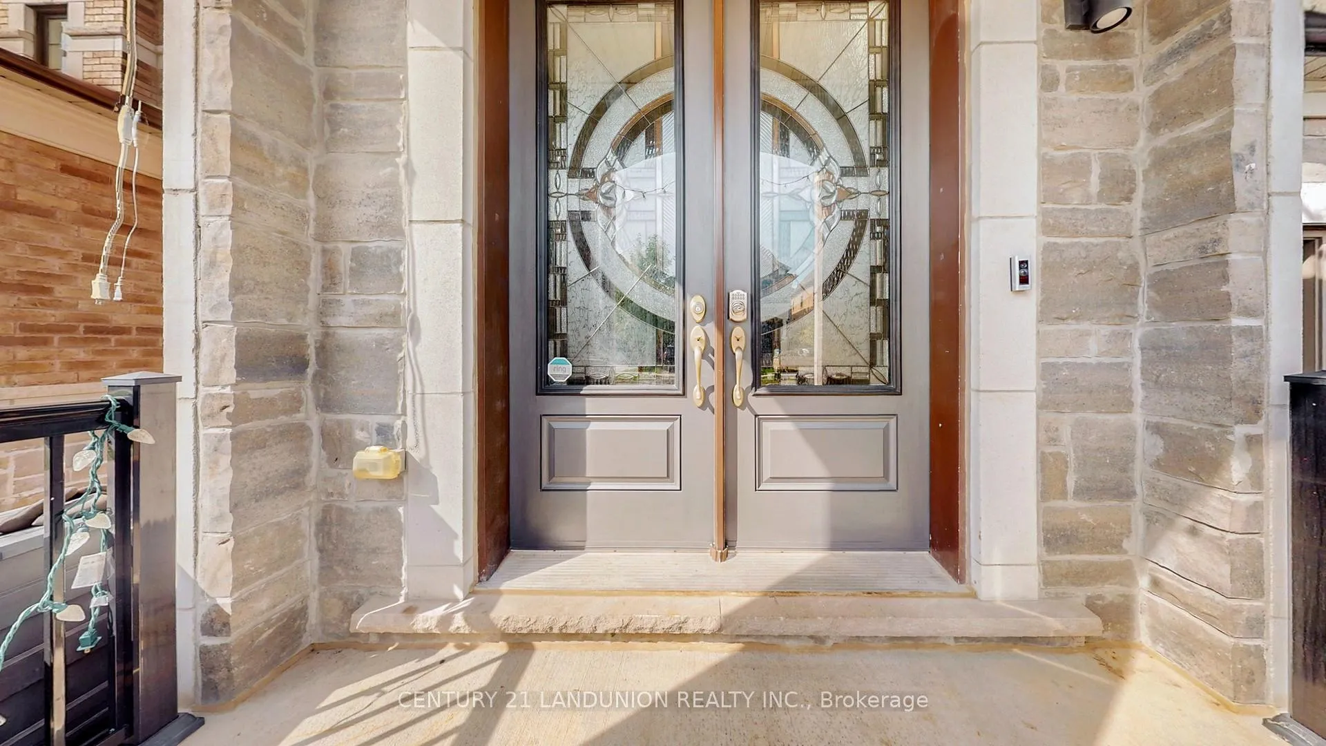 Photo 5 of 234 Touch Gold Crescent, Aurora, Bayview Southeast — HOMEH