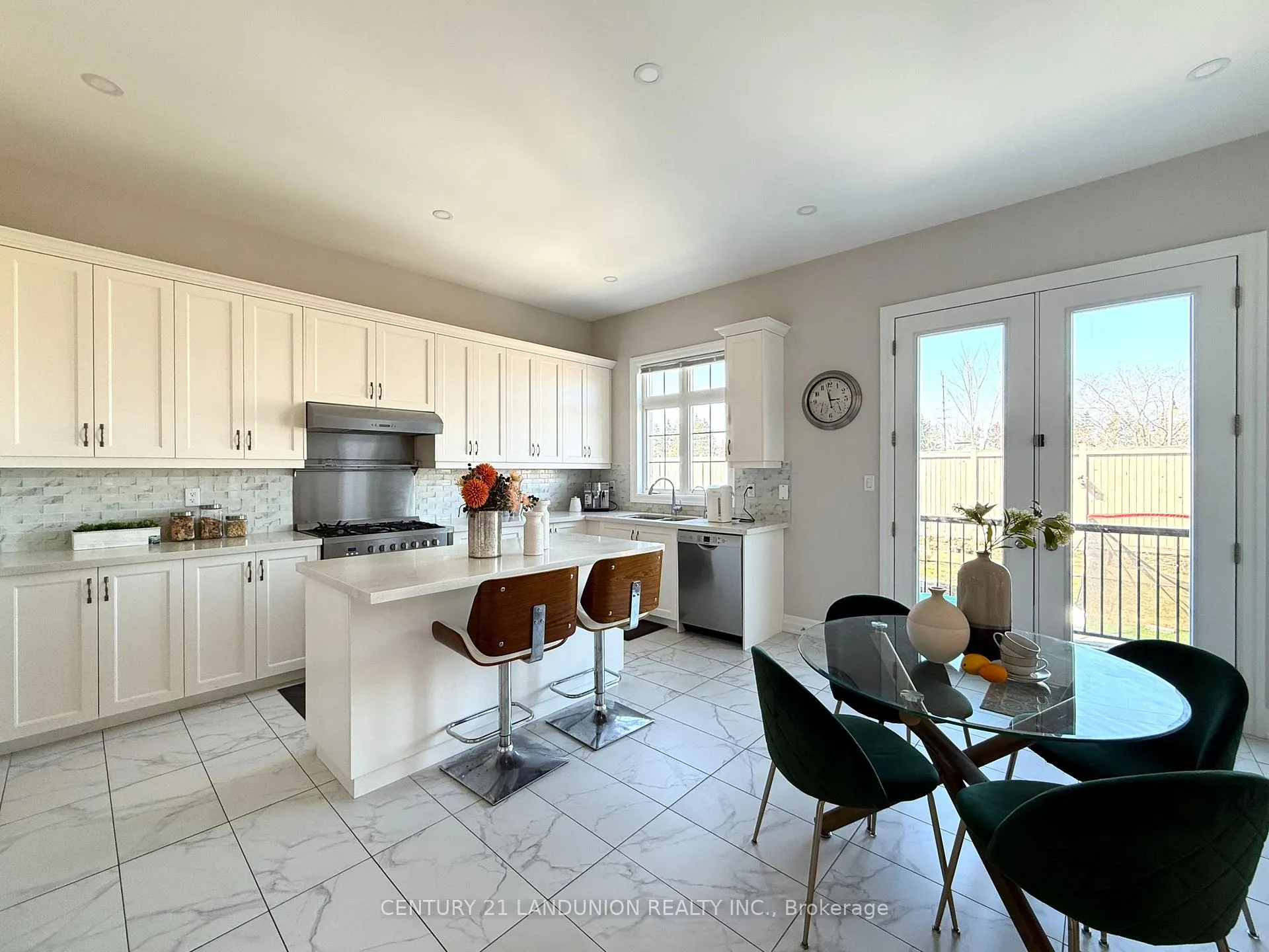 Photo 12 of 234 Touch Gold Crescent, Aurora, Bayview Southeast — HOMEH