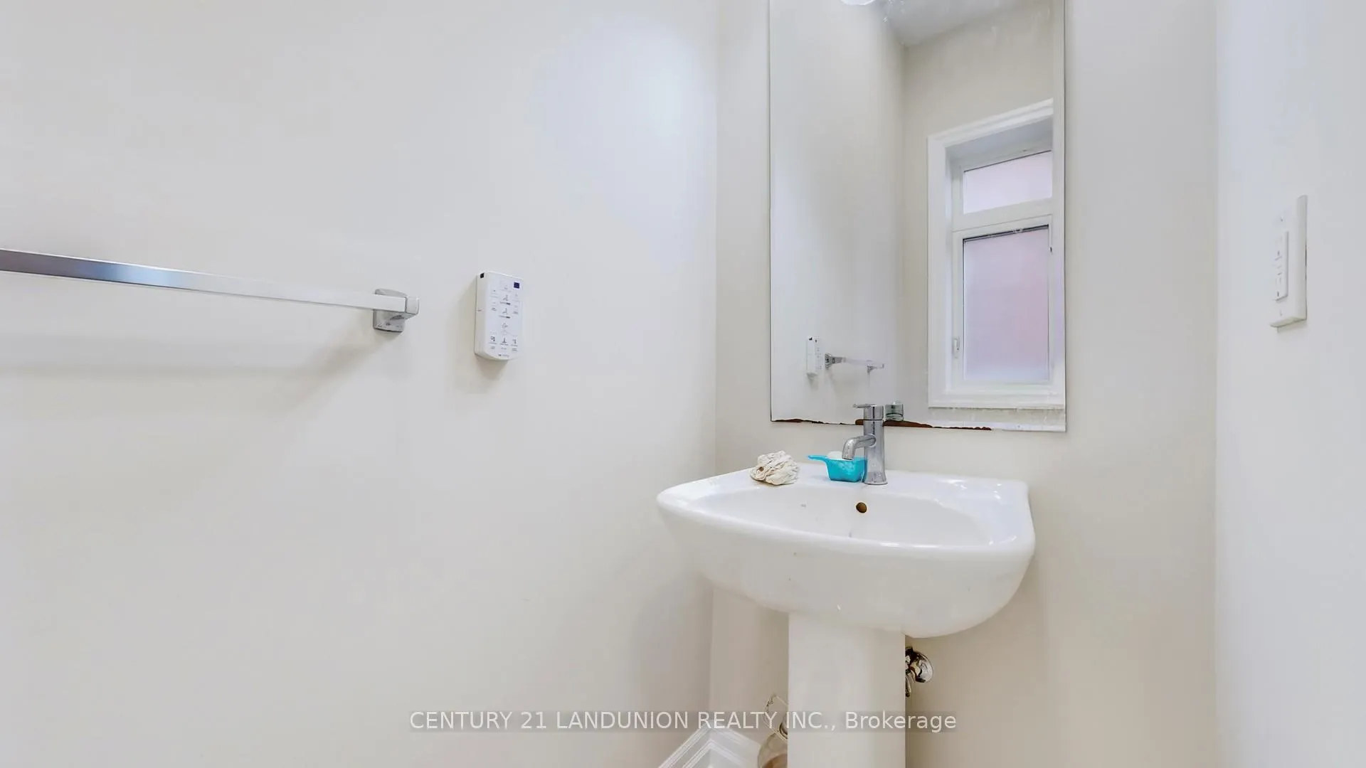 Photo 17 of 234 Touch Gold Crescent, Aurora, Bayview Southeast — HOMEH