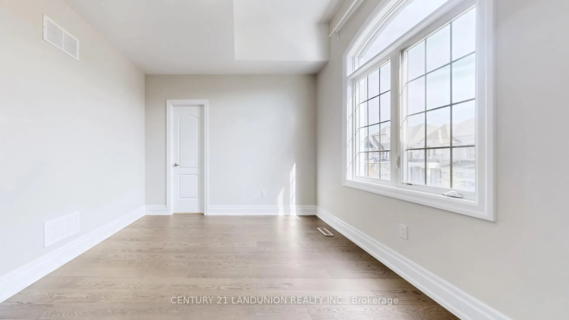 Photo 32 of 234 Touch Gold Crescent, Aurora, Bayview Southeast — HOMEH