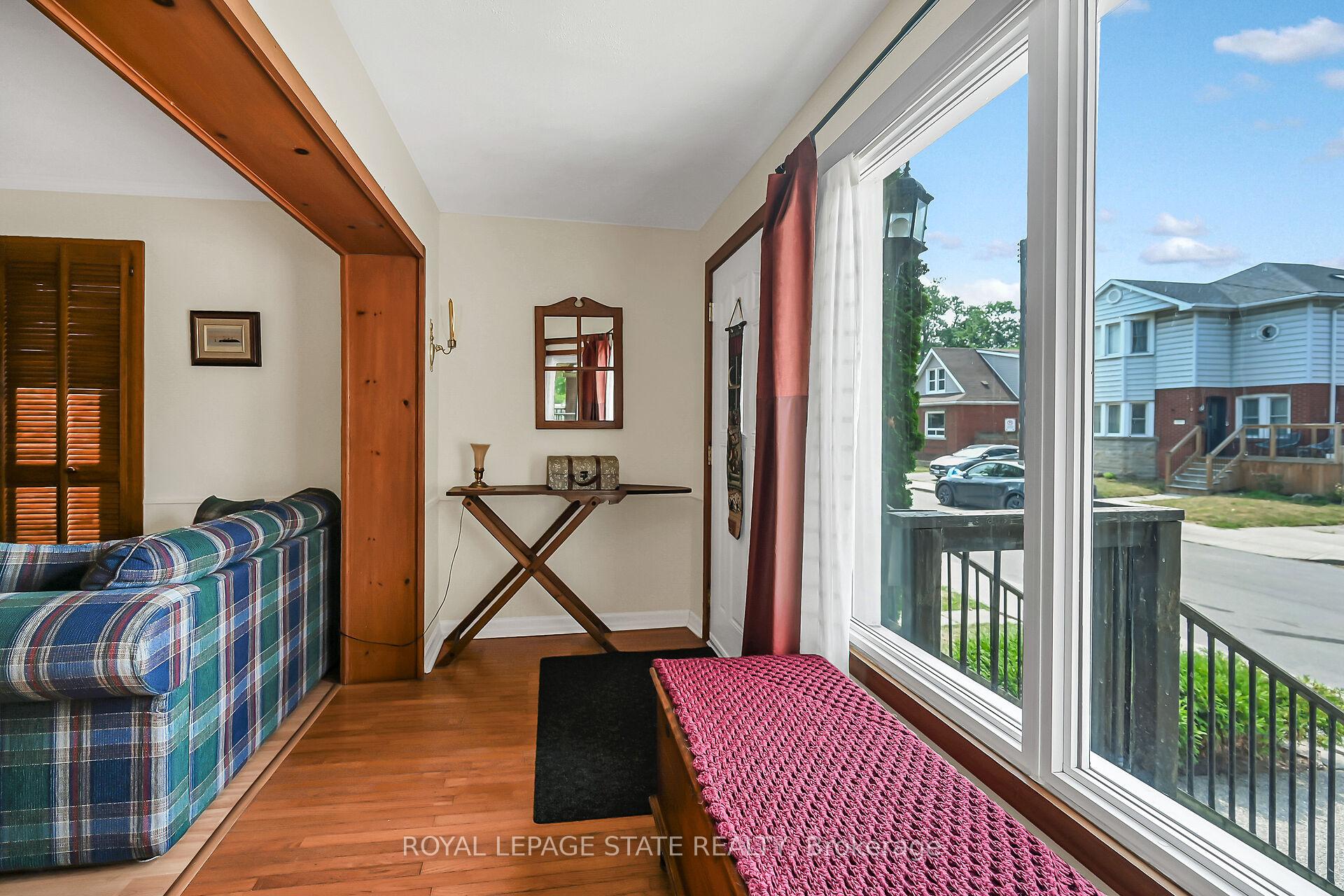 Photo 6 of 192 Cope Street, Hamilton, Homeside — HOMEH