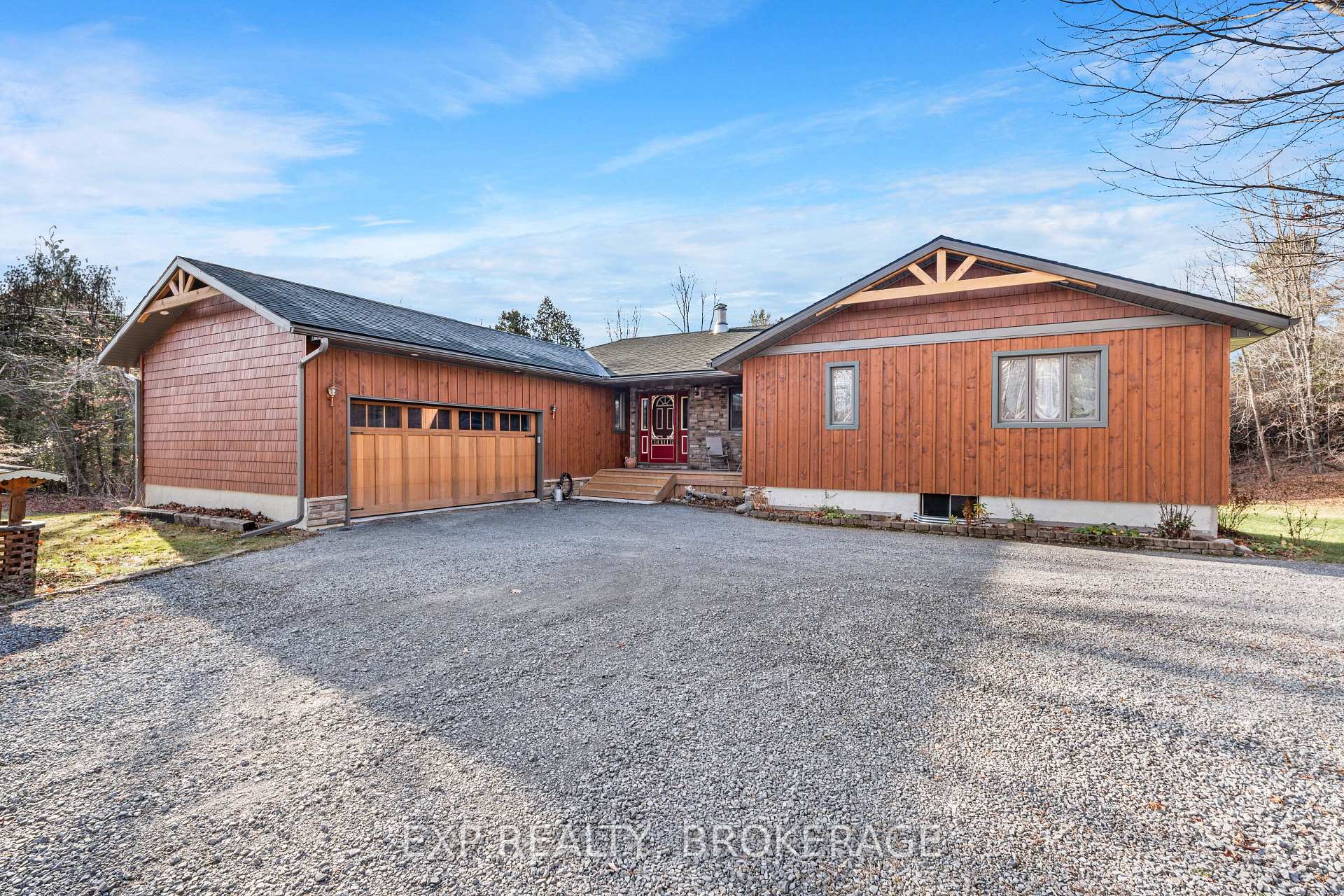 Photo 2 of 5683 Hinchinbrooke Road, Frontenac, Frontenac South — HOMEH