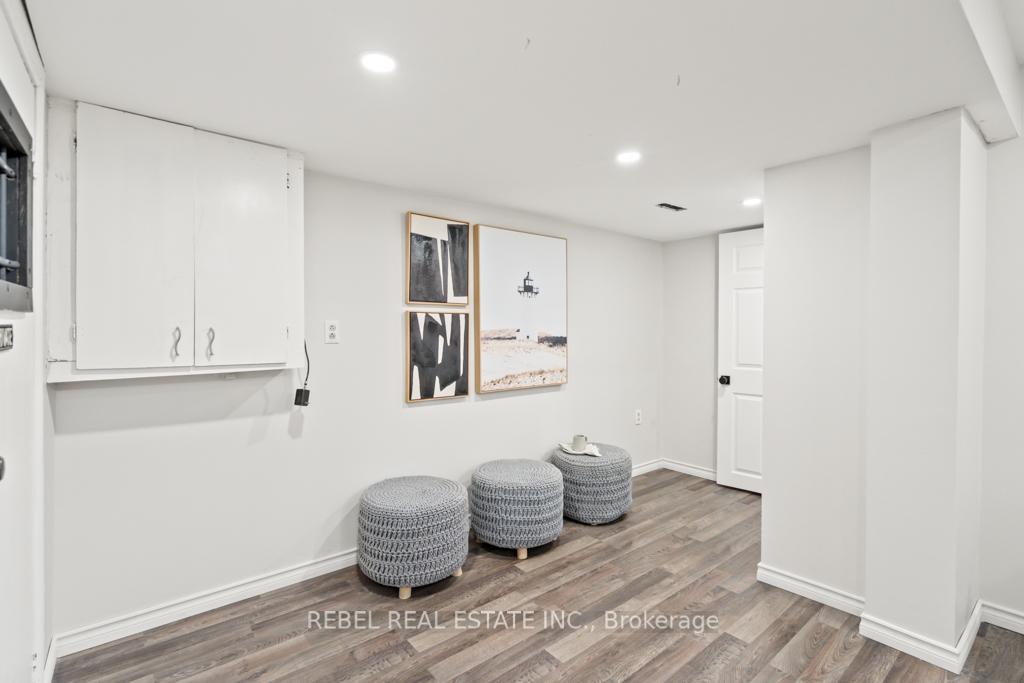 Photo 32 of 328 Challenger Court, Clarington, Newcastle — HOMEH