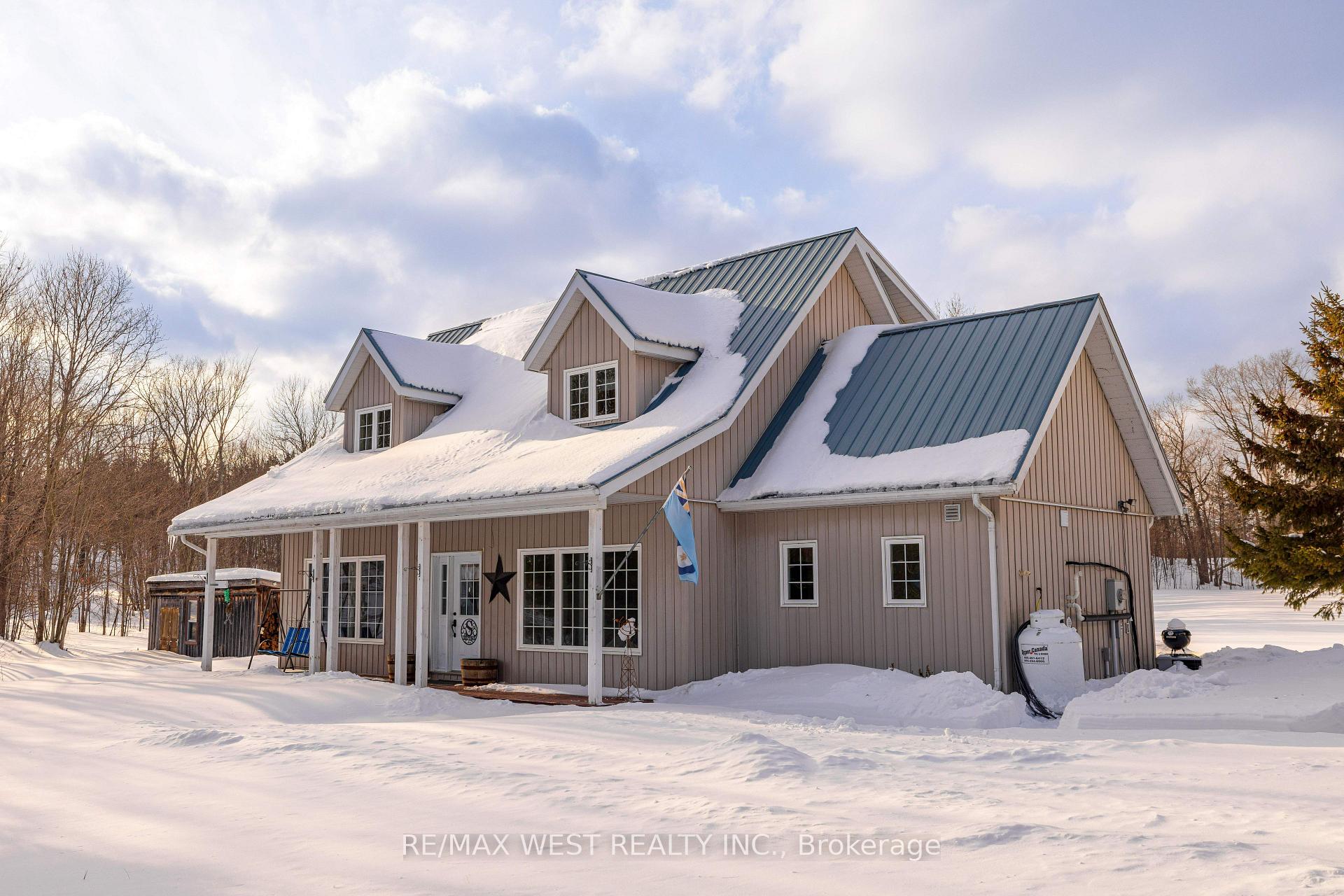 Photo 2 of 6695 Bradden Lane, Frontenac, Frontenac South — HOMEH