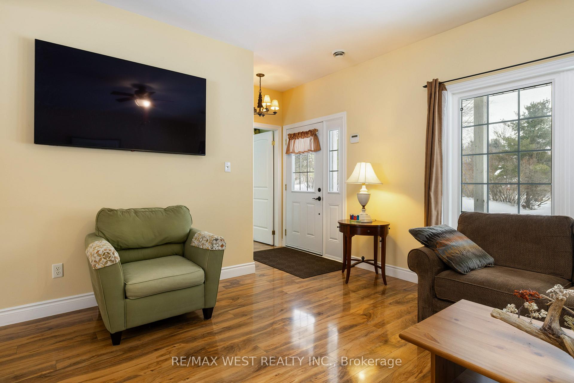 Photo 3 of 6695 Bradden Lane, Frontenac, Frontenac South — HOMEH