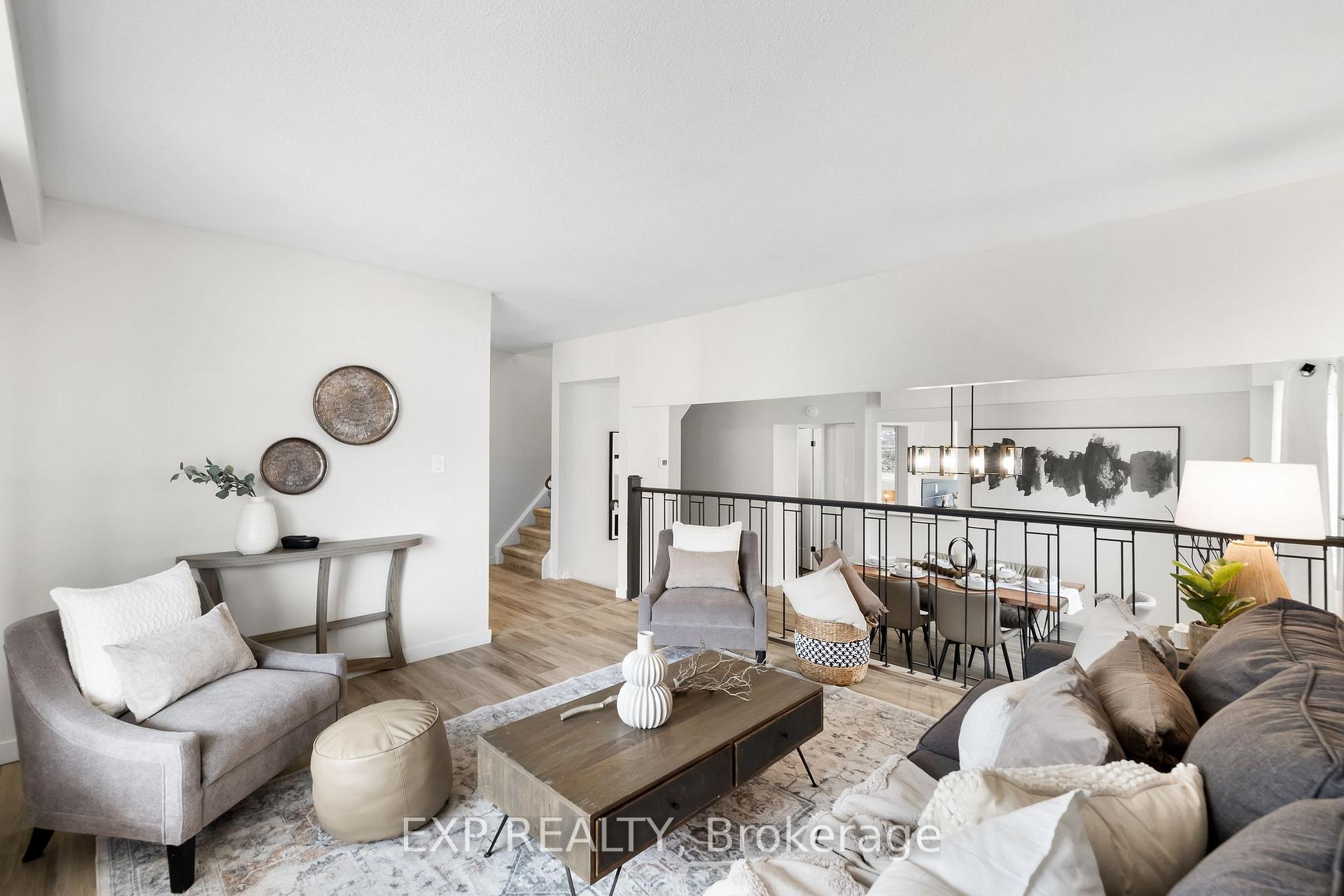 Photo 9 of 17 Lawrence Crescent, Clarington, Bowmanville — HOMEH