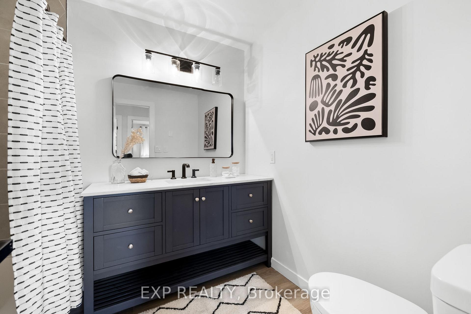 Photo 25 of 17 Lawrence Crescent, Clarington, Bowmanville — HOMEH