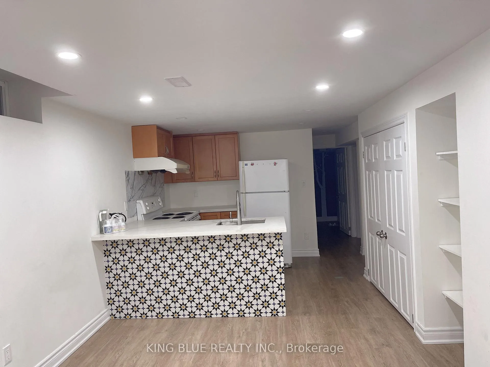 Photo 3 of 133 Miles Farm Road, Markham, Middlefield — HOMEH