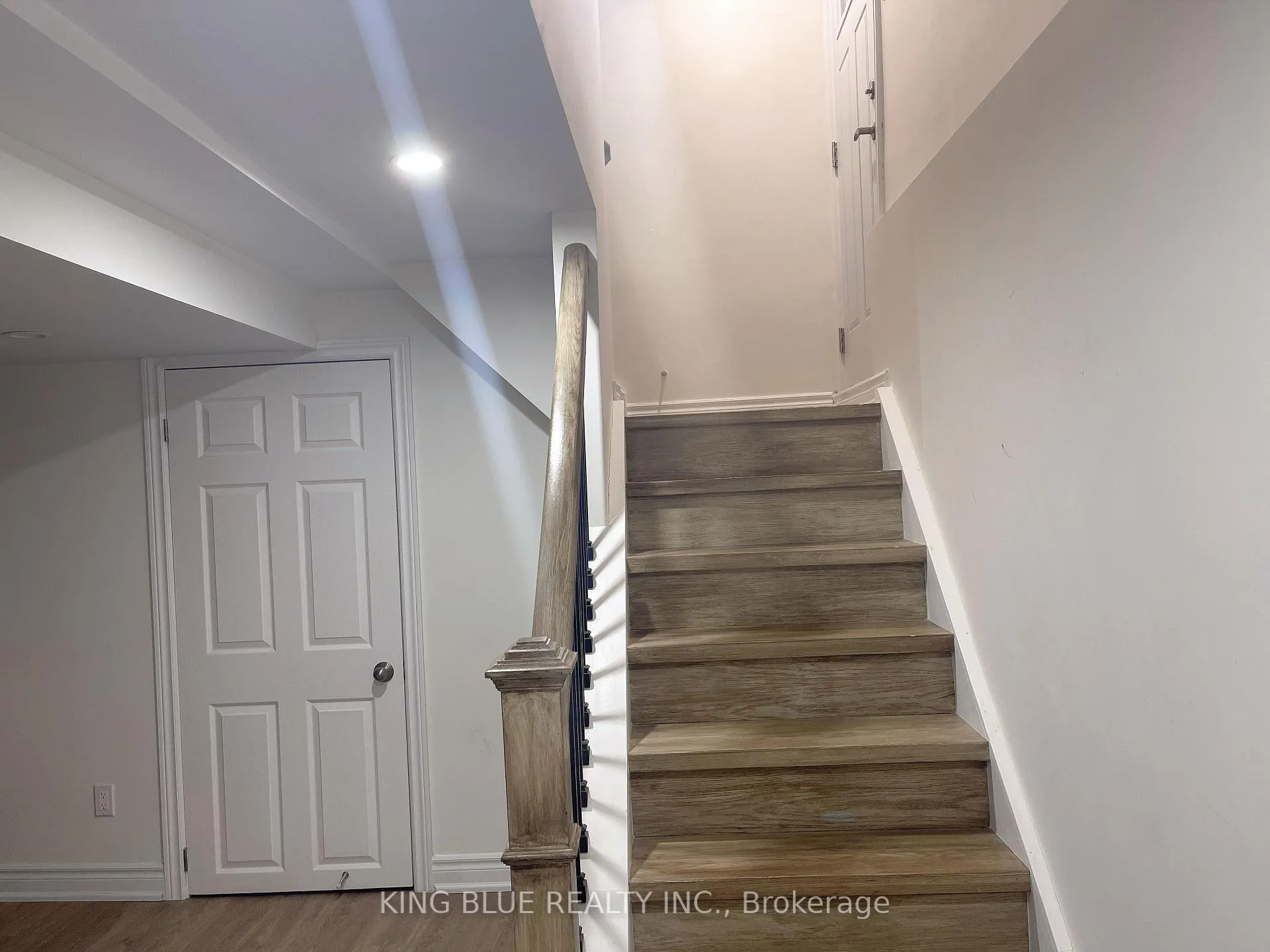 Photo 17 of 133 Miles Farm Road, Markham, Middlefield — HOMEH