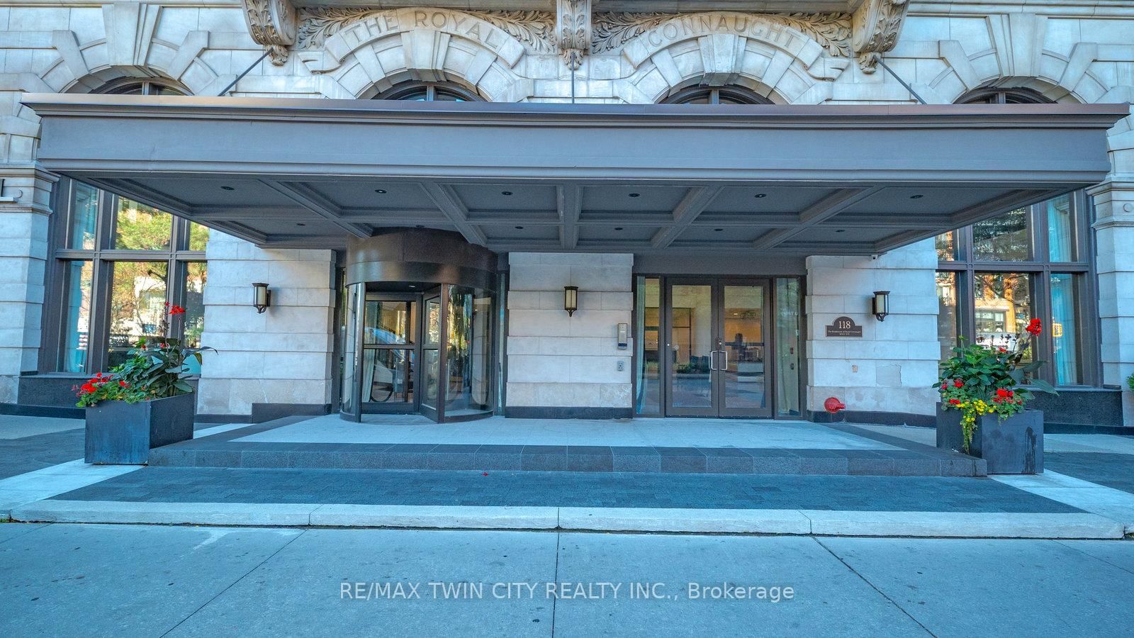 Photo 4 of Unit 520, 118 King St E, Hamilton, Beasley — HOMEH