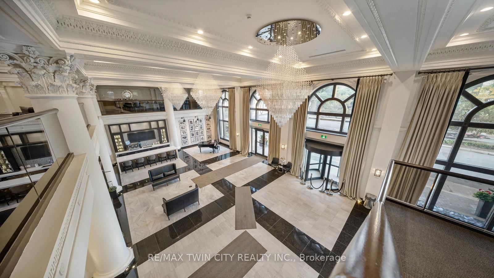 Photo 7 of Unit 520, 118 King St E, Hamilton, Beasley — HOMEH