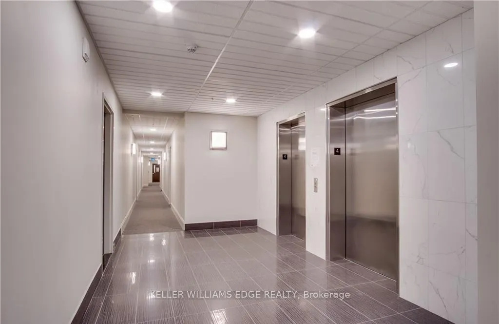 Photo 7 of Unit 405, 112 King St E, Hamilton, Beasley — HOMEH